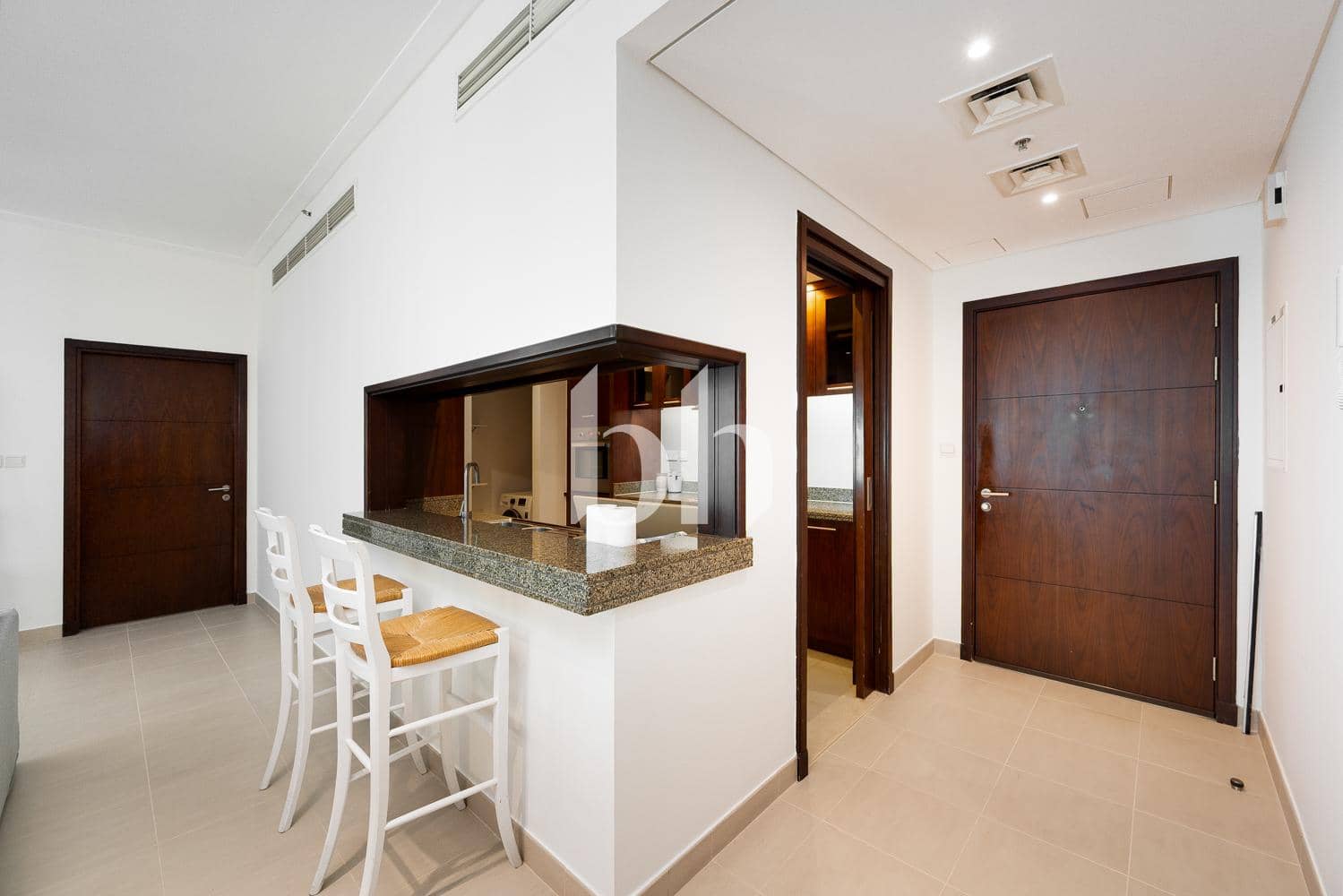 2 Bedroom Apartment in Shemara Tower - photo 2