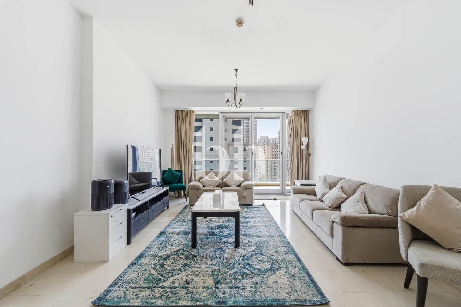 2 Bedrooms Apartment in Trident Grand Residence