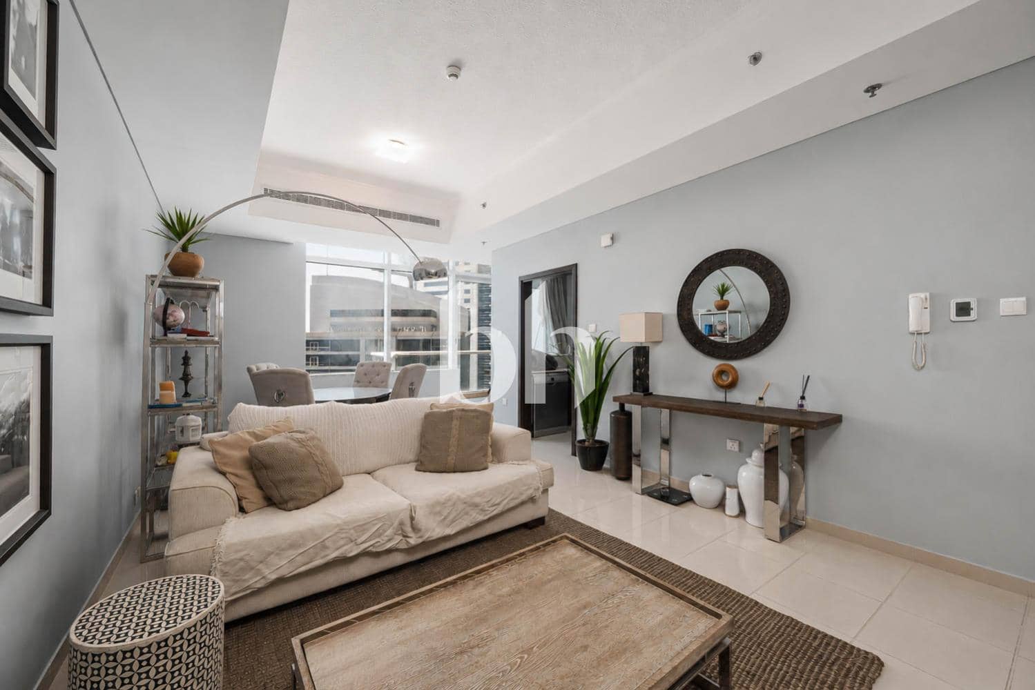 2 Bedroom Apartment in Botanica Tower
