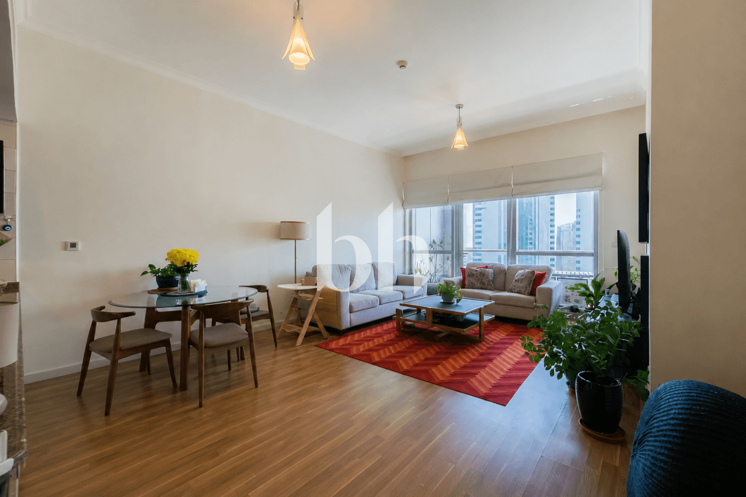 2 Bedroom Apartment in Bay Central West