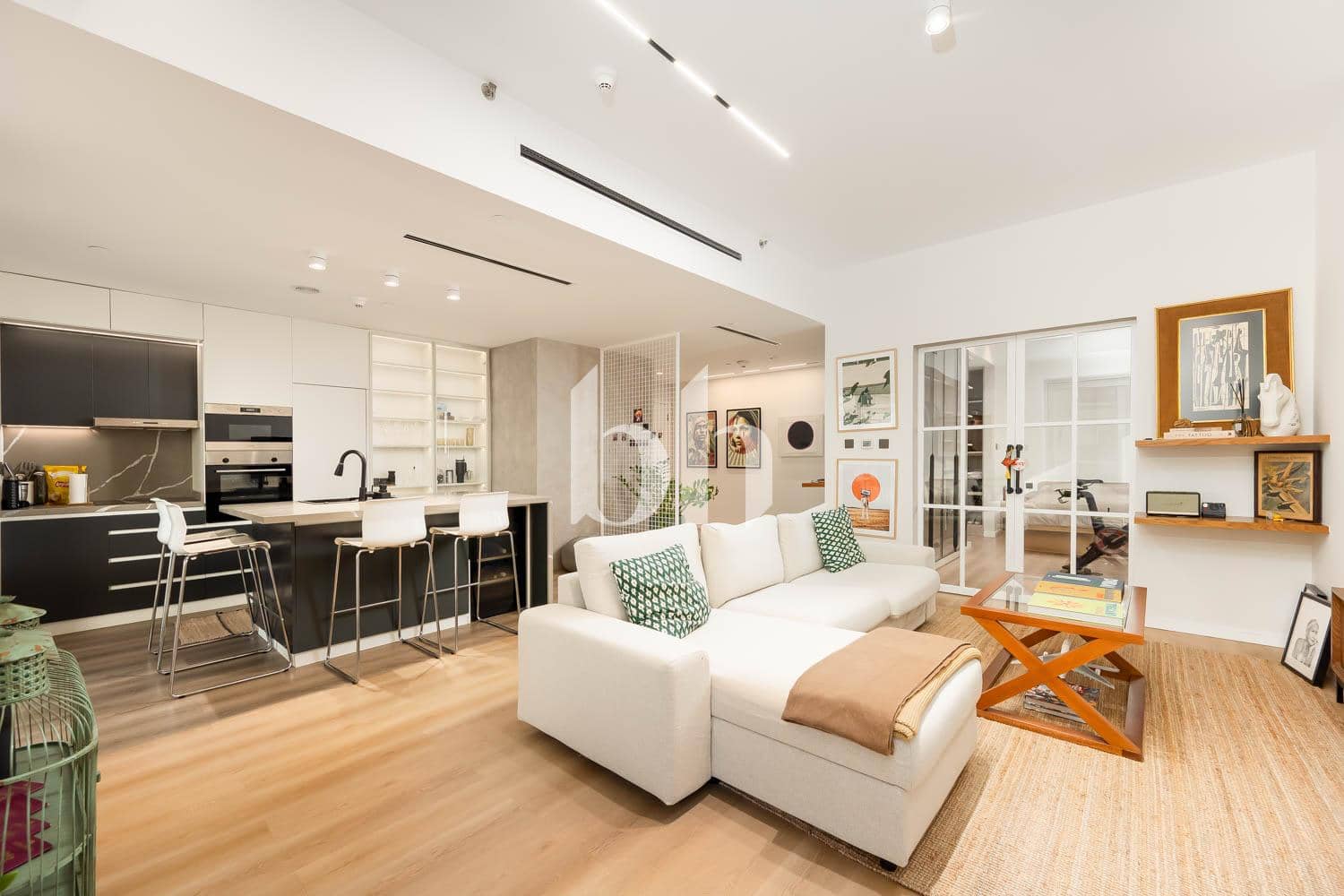 1 Bedroom Apartment in The Jewel Tower B