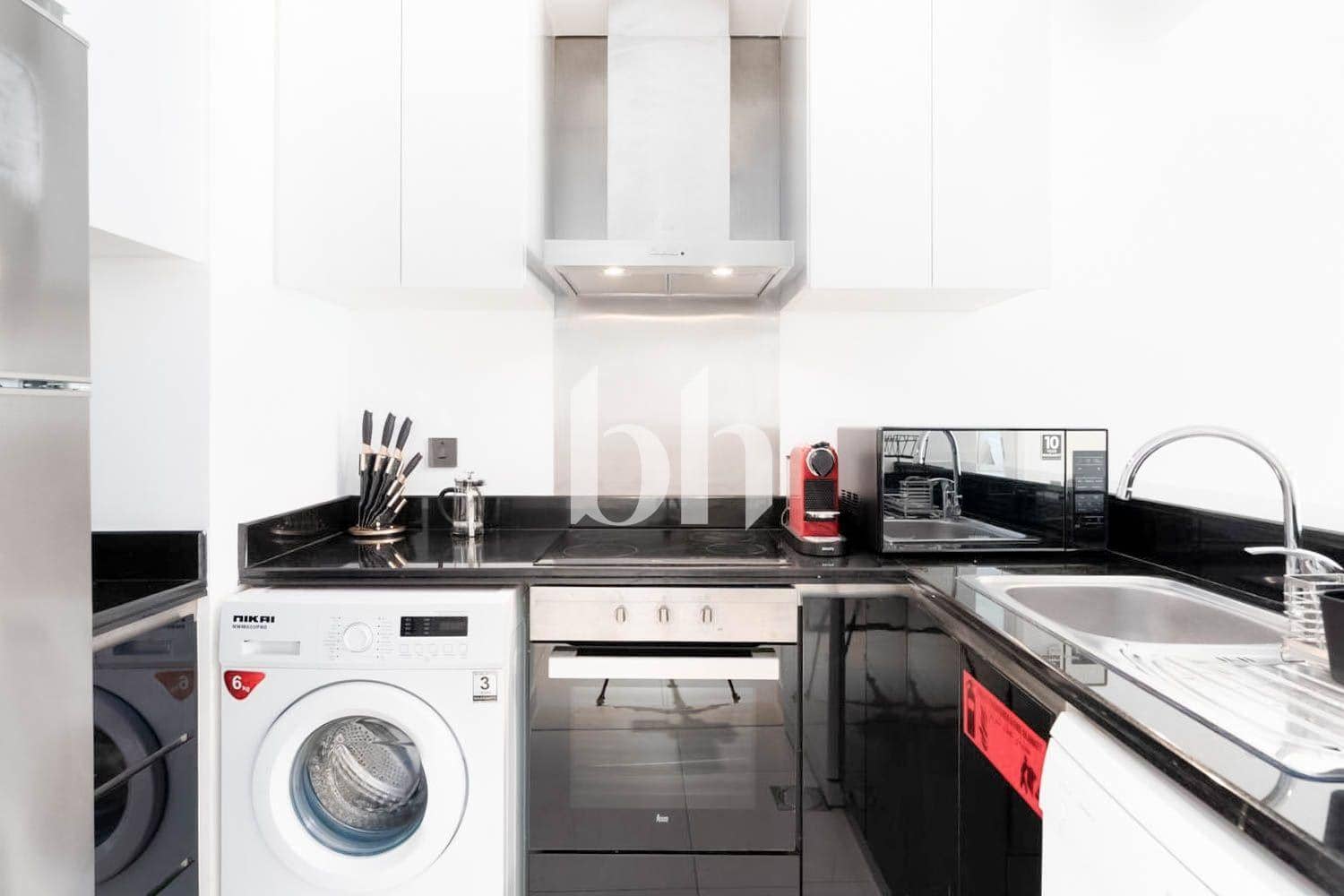 1 Bedroom Apartment in Damac Heights - photo 2