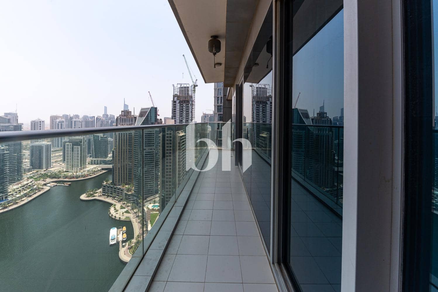 3 Bedroom Apartment in Damac Heights - photo 1