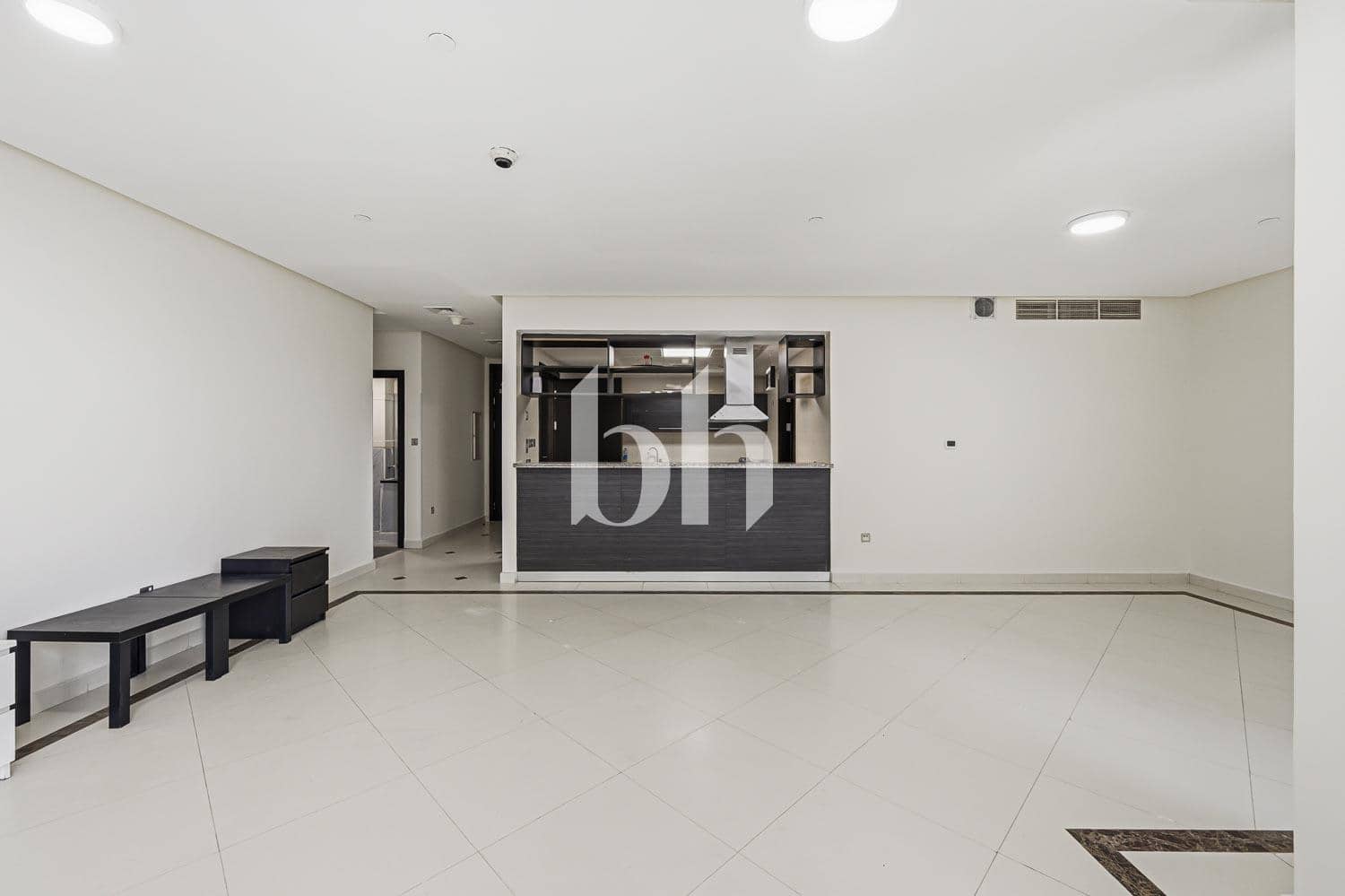 2 Bedroom Apartment in 23 Marina - photo 2