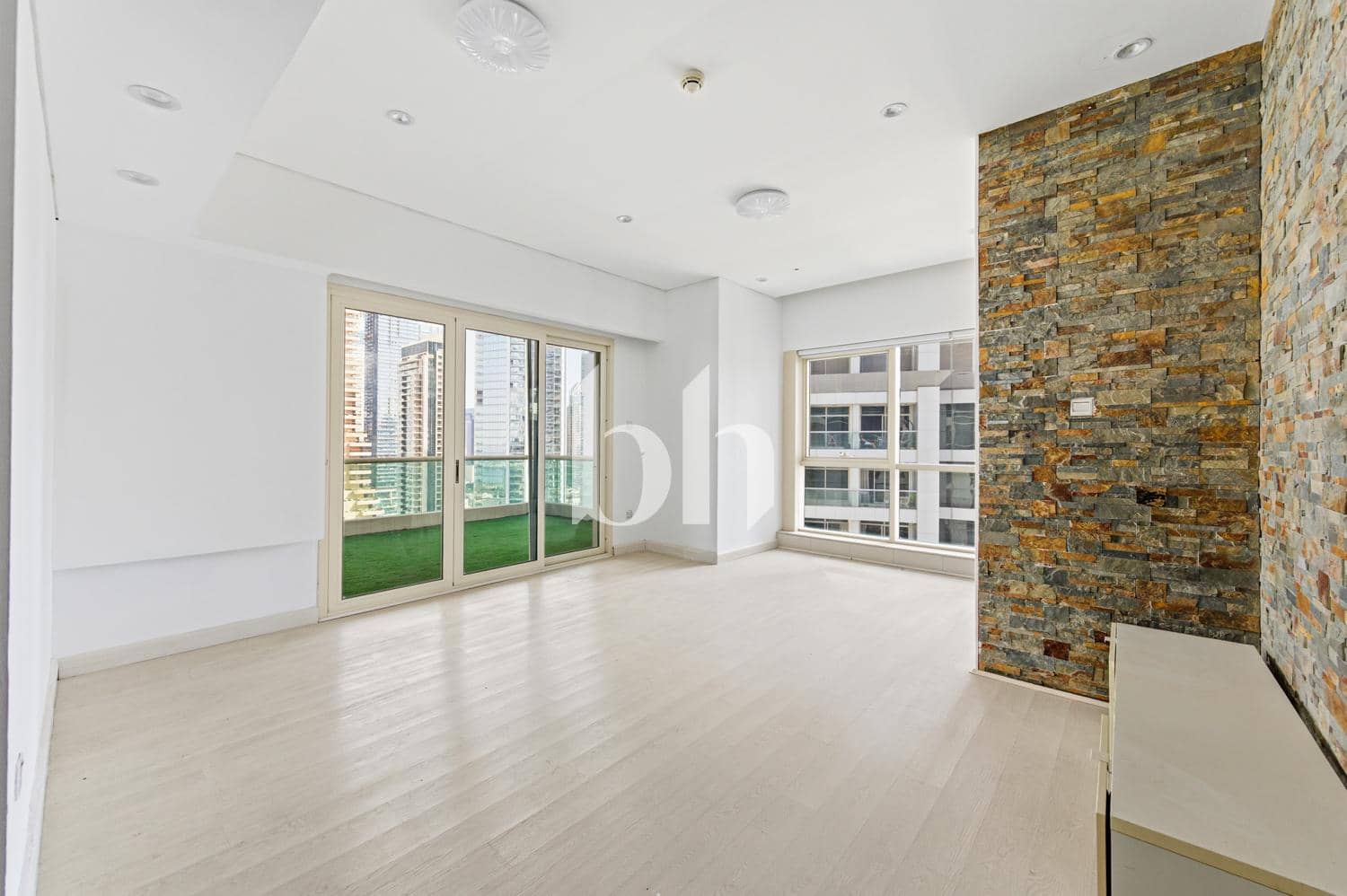 2 Bedroom Apartment in The Royal Oceanic