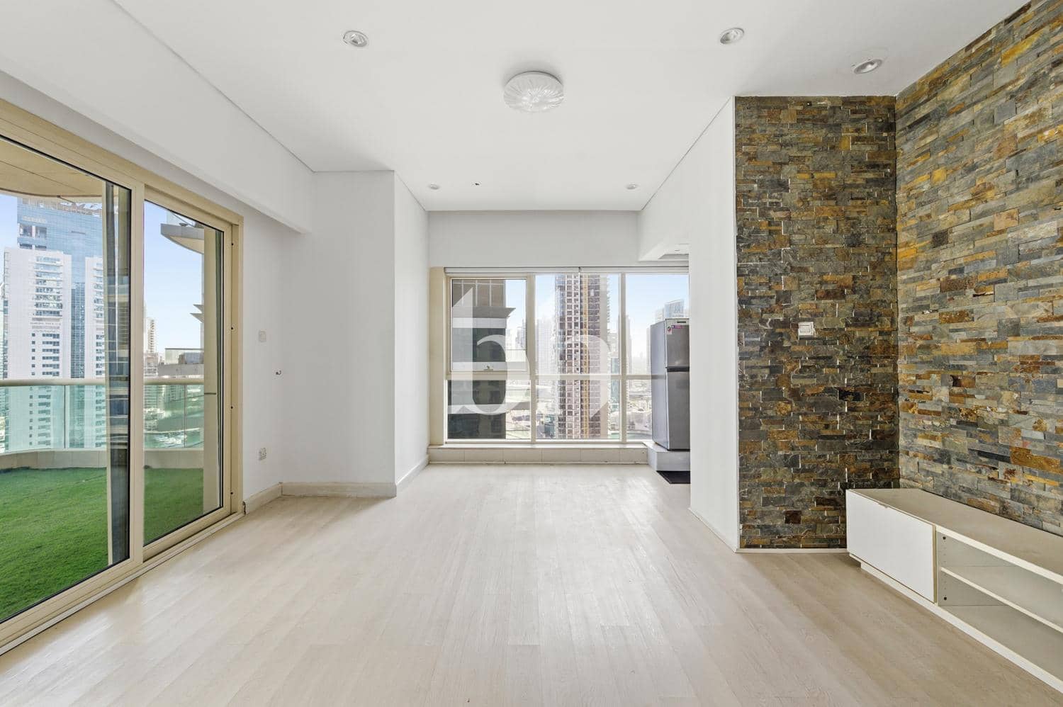 2 Bedroom Apartment in The Royal Oceanic - photo 1