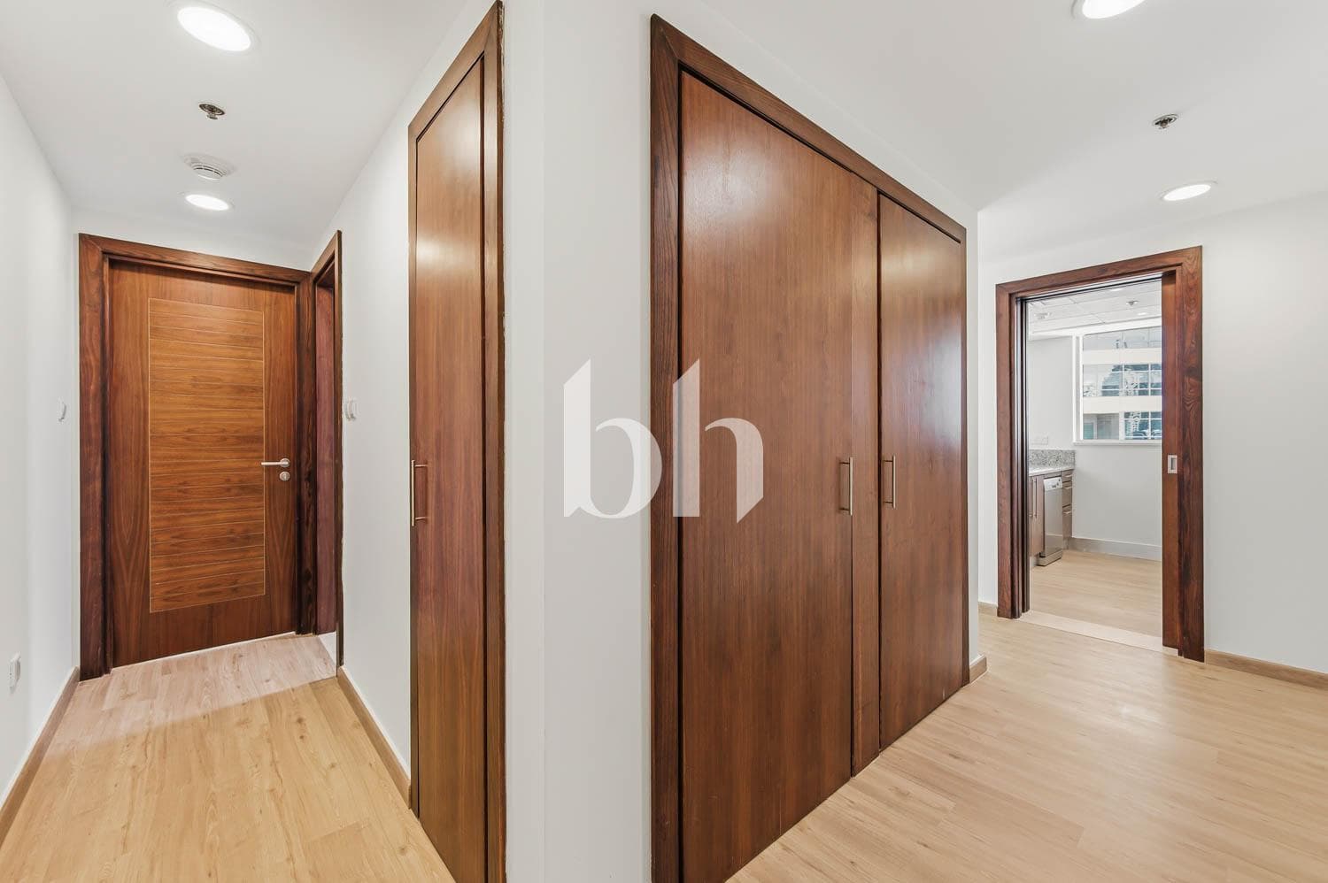 1 Bedroom Apartment in Al Sahab 1 - photo 2