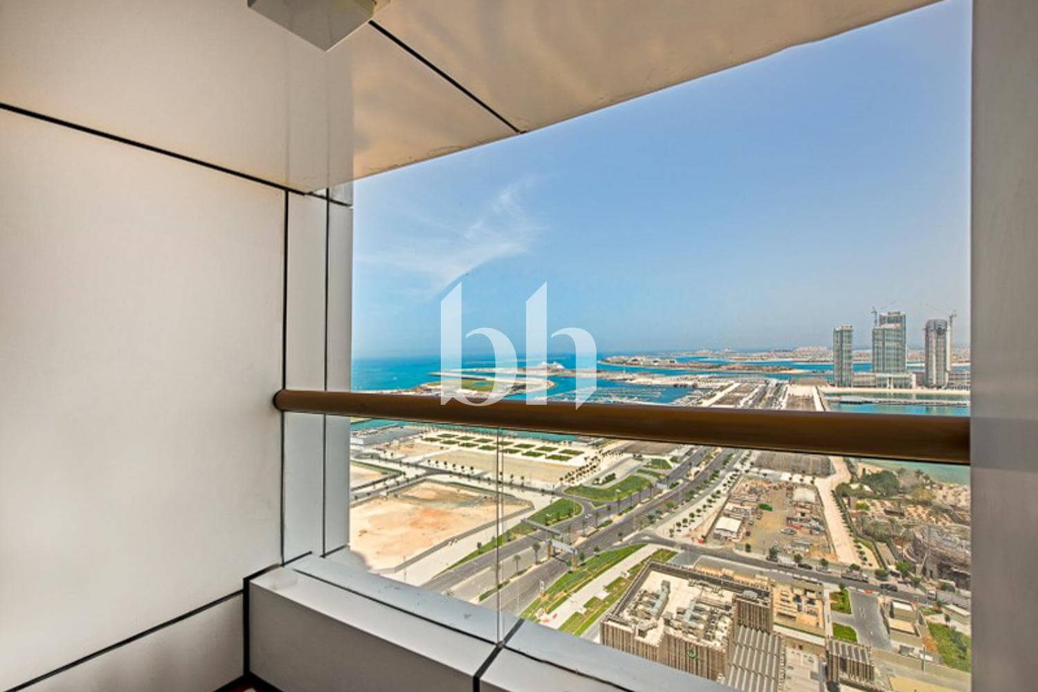 1 Bedroom Apartment in Elite Residence - photo 1