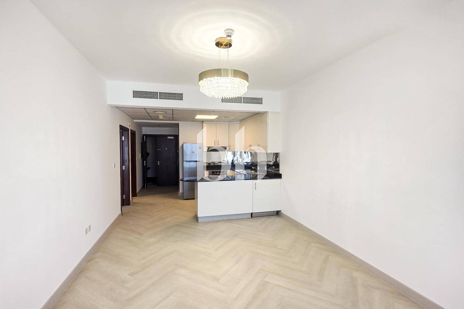 1 Bedroom Apartment in Elite Residence - photo 2