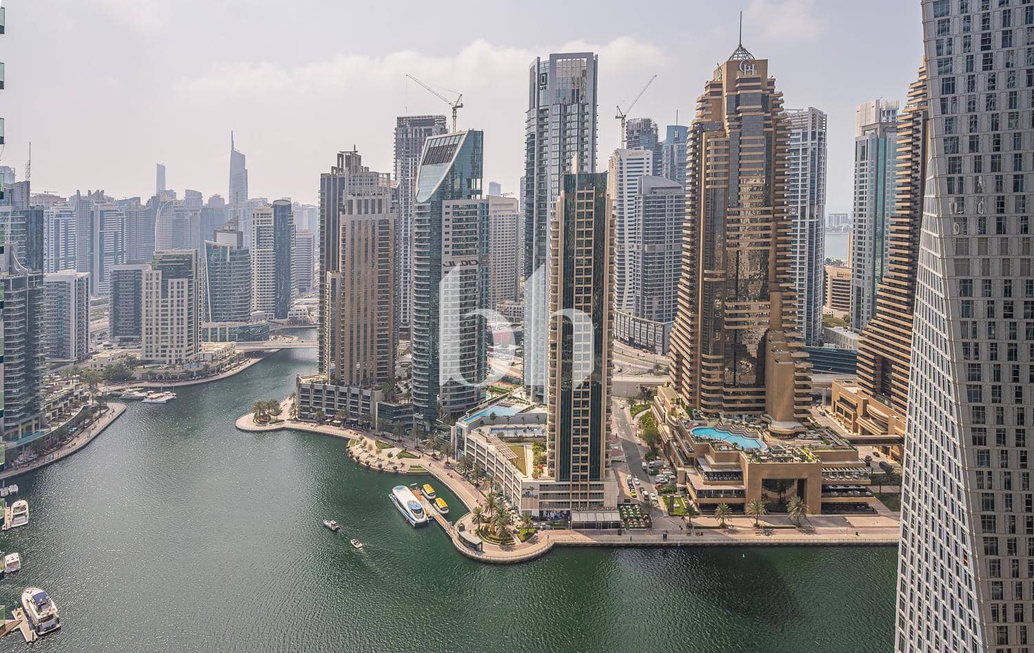 1 Bedroom Apartment in Jumeirah Living Marina Gate - photo 1