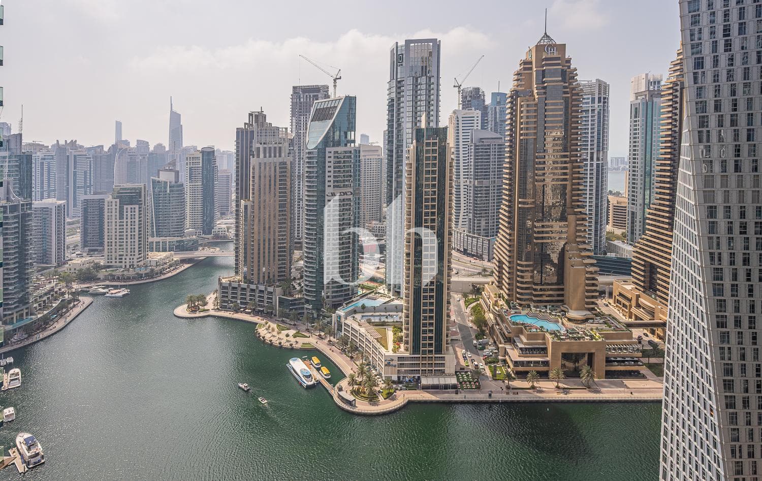 1 Bedroom Apartment in Jumeirah Living Marina Gate - photo 1