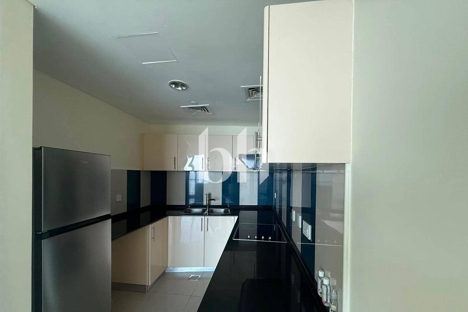 1 Bedroom Apartment in Ocean Heights - photo 1