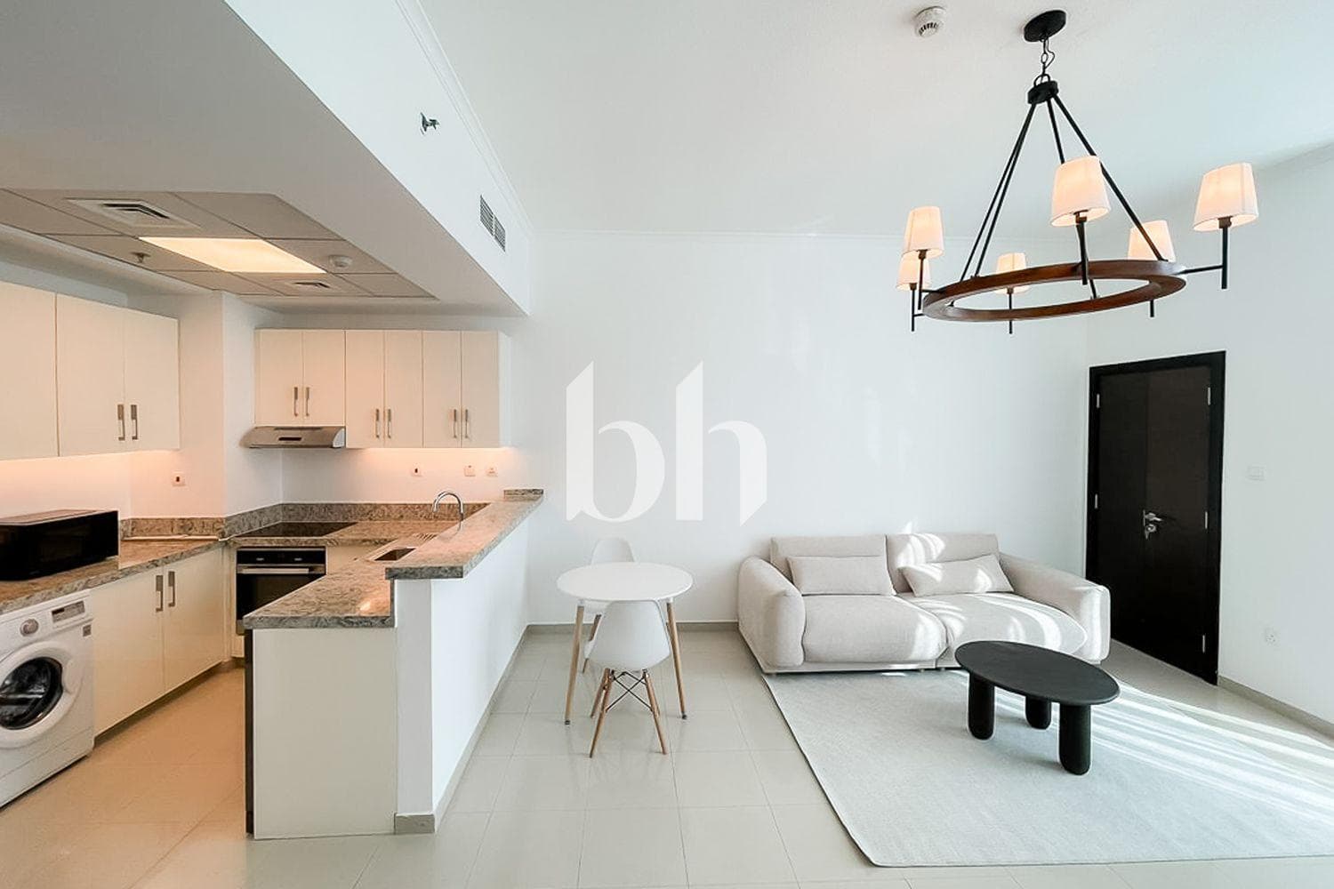 1 Bedroom Apartment in Botanica Tower