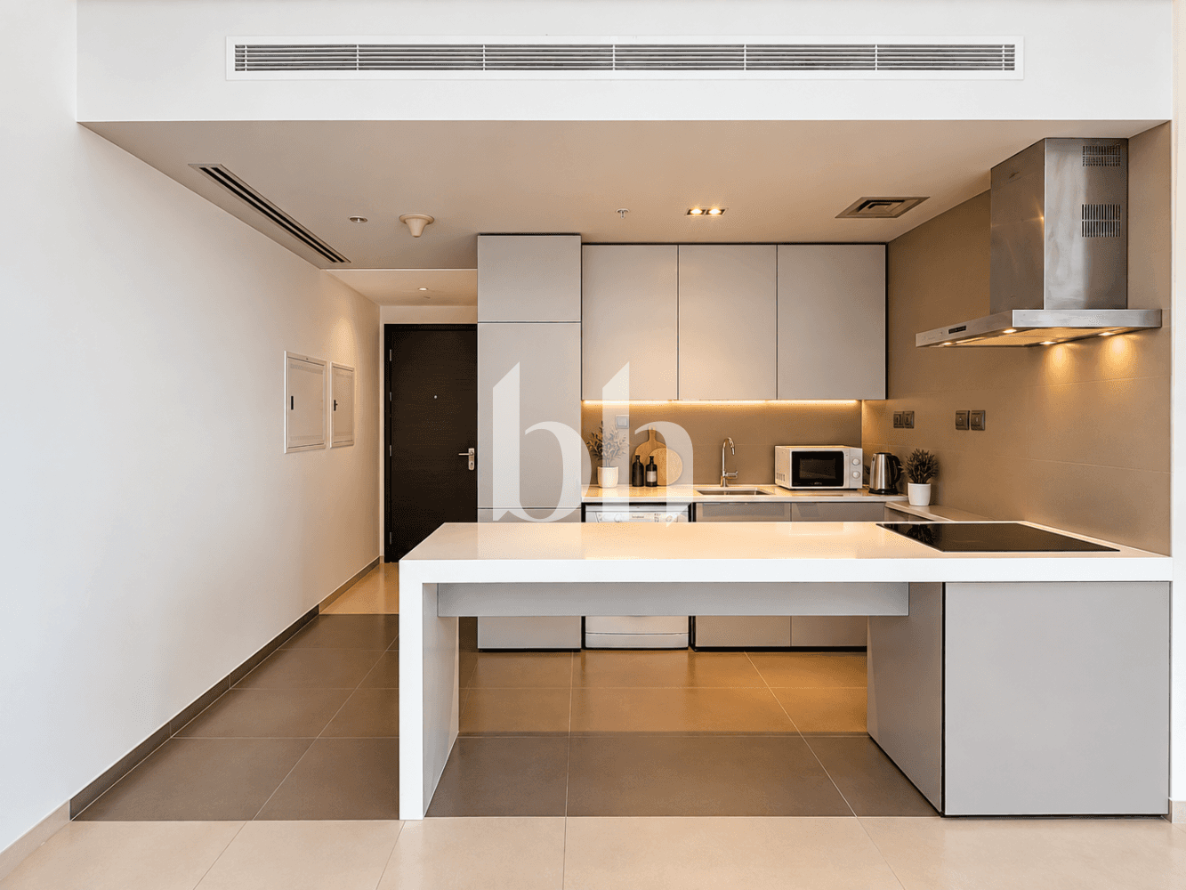1 Bedroom Apartment in West Avenue Tower - photo 1