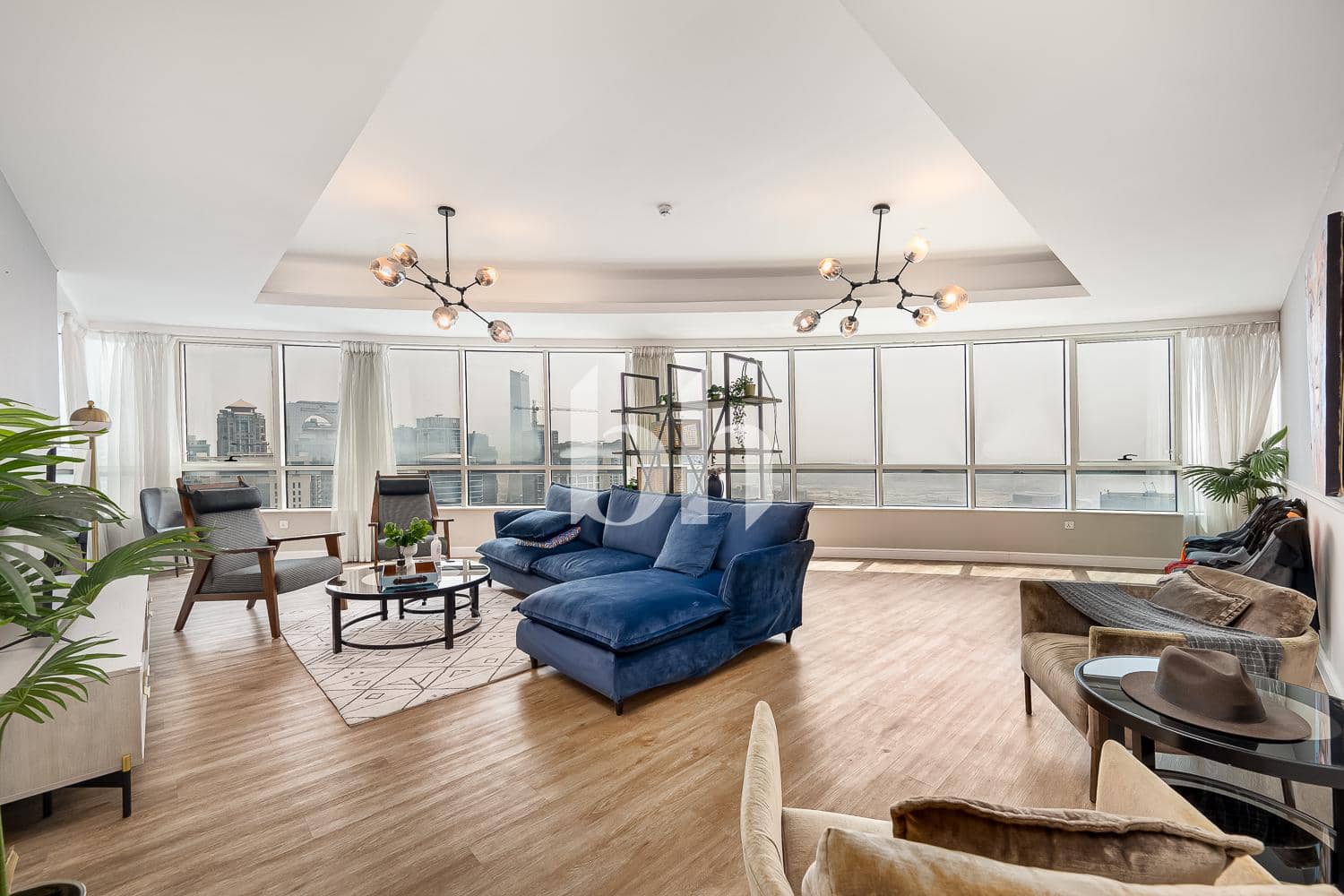 4 Bedroom Apartment in Horizon Tower