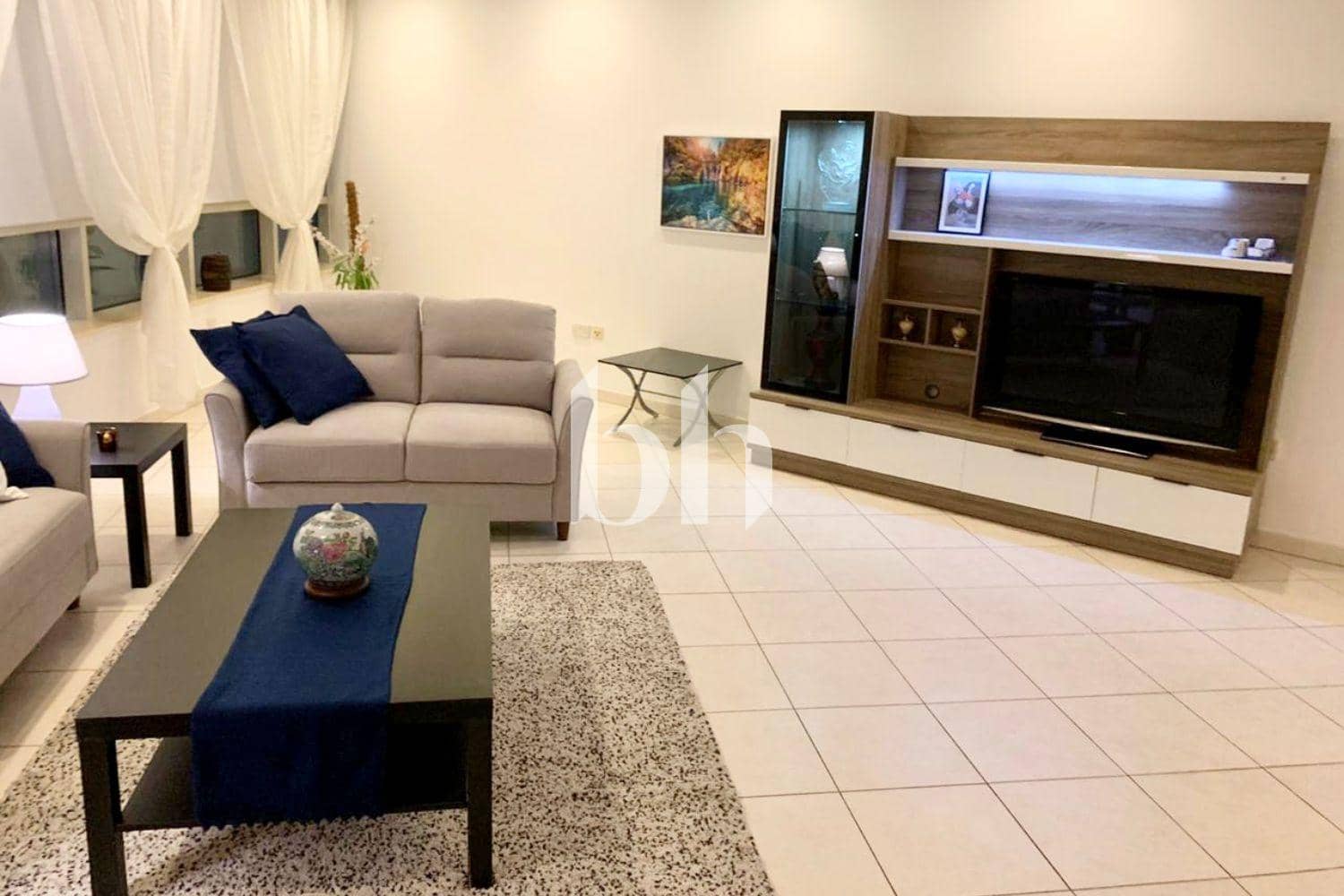 4 Bedroom Apartment in Horizon Tower - photo 2