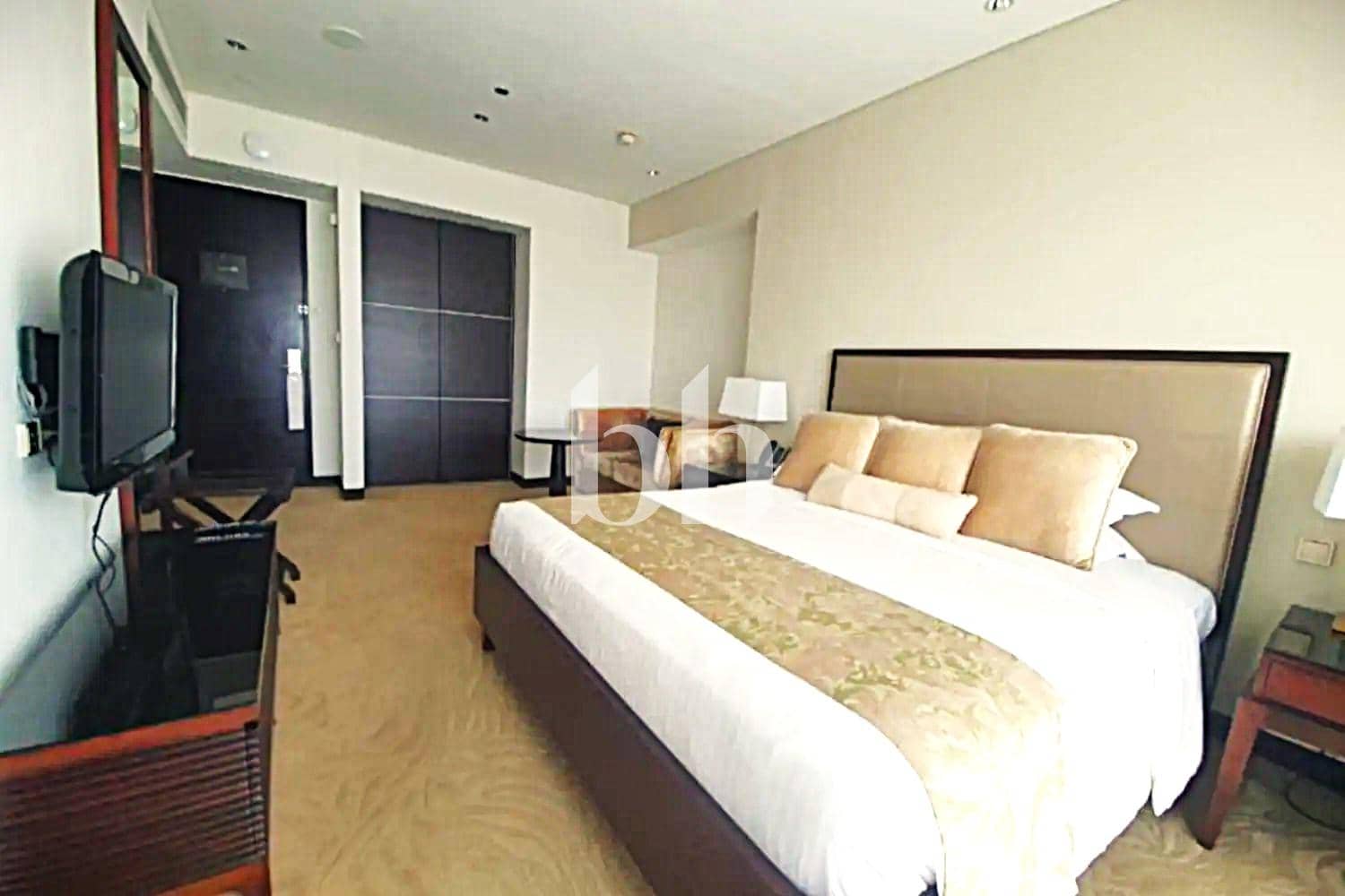 Studio Apartment in JW Marriott Hotel Marina - photo 2