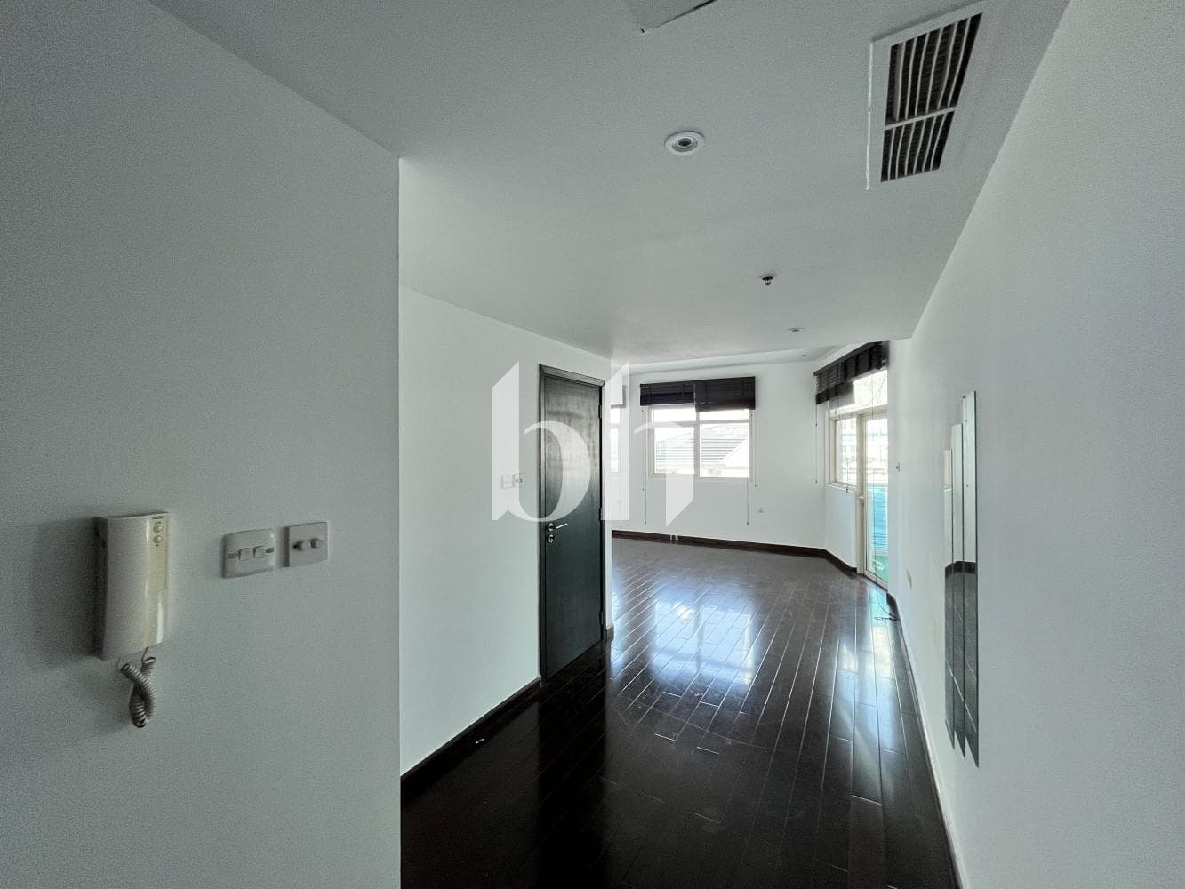 Apartment in Yacht Bay - photo 2