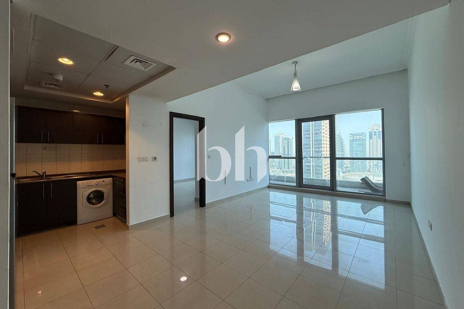 1 Bedroom Apartment in Central Tower