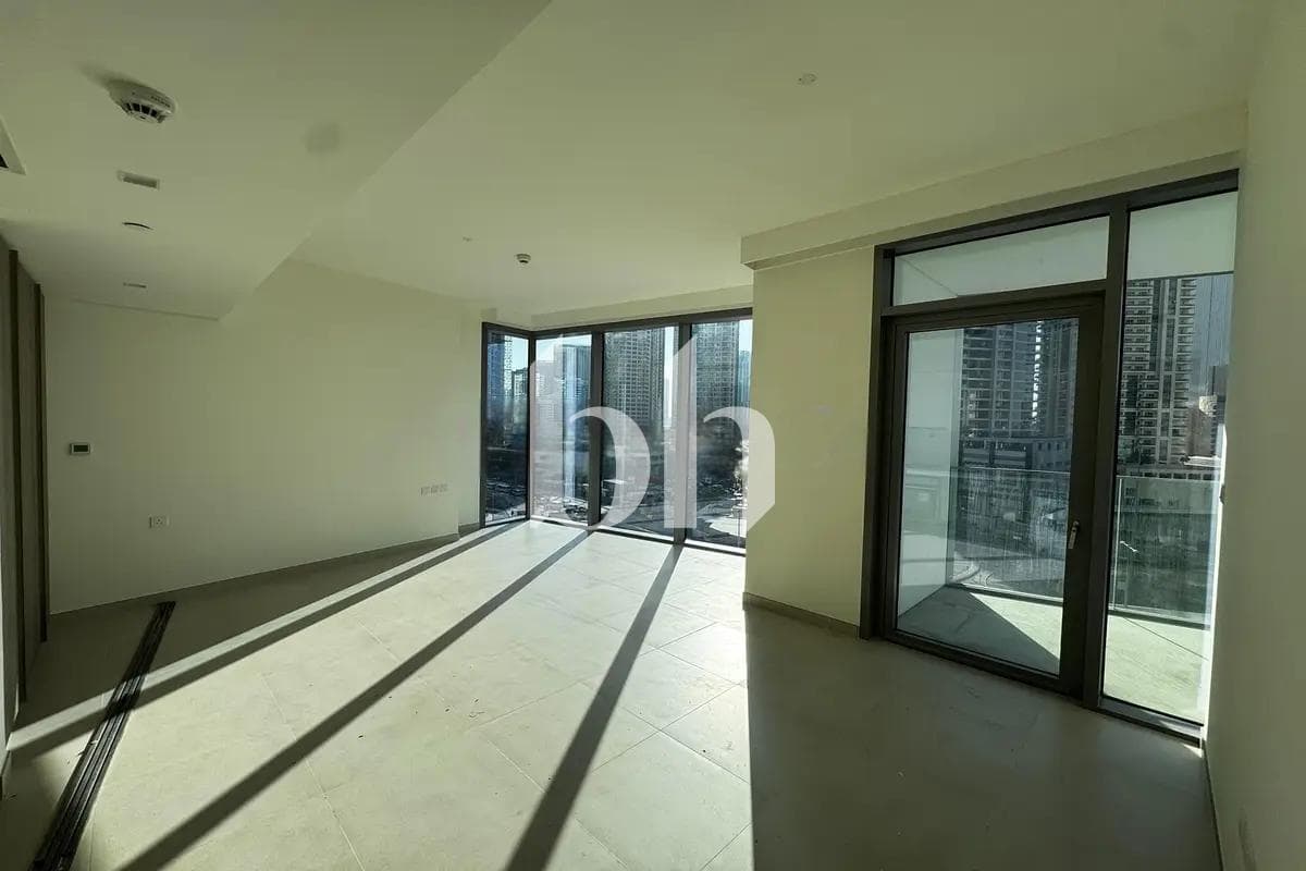 Studio Apartment in LIV Marina
