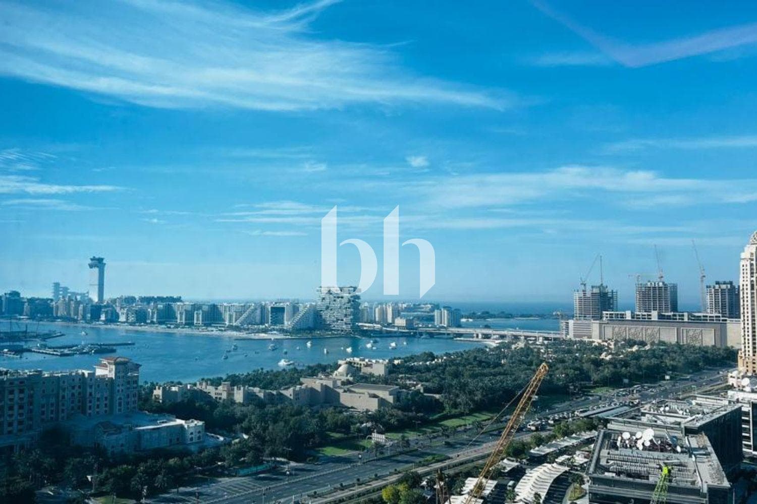 2 Bedroom Apartment in Marina Arcade Tower