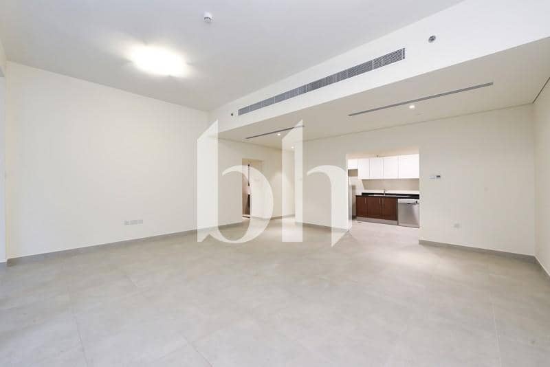2 Bedroom Apartment in Marina Arcade Tower