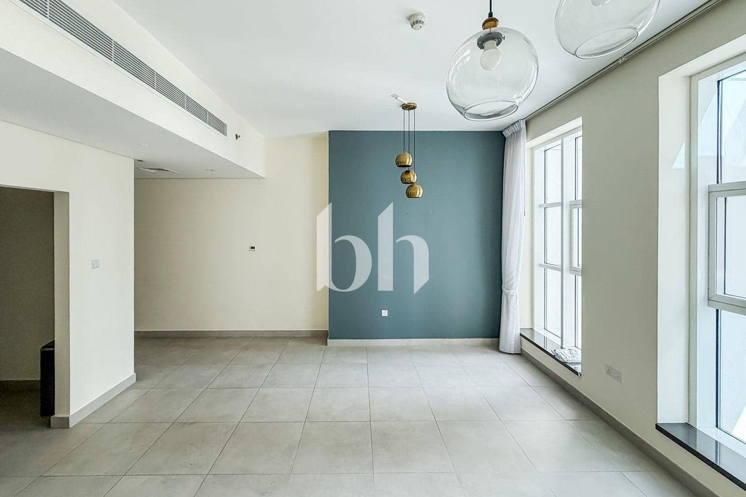2 Bedroom Apartment in Marina Arcade Tower - photo 2