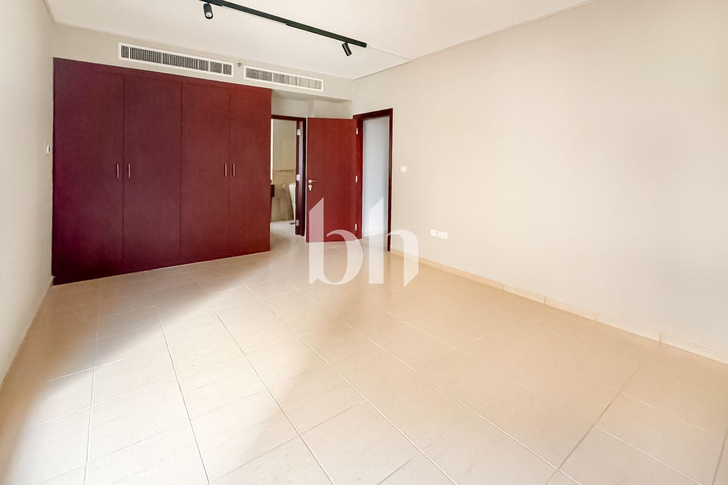 2 Bedroom Apartment in Rimal 1 - photo 2