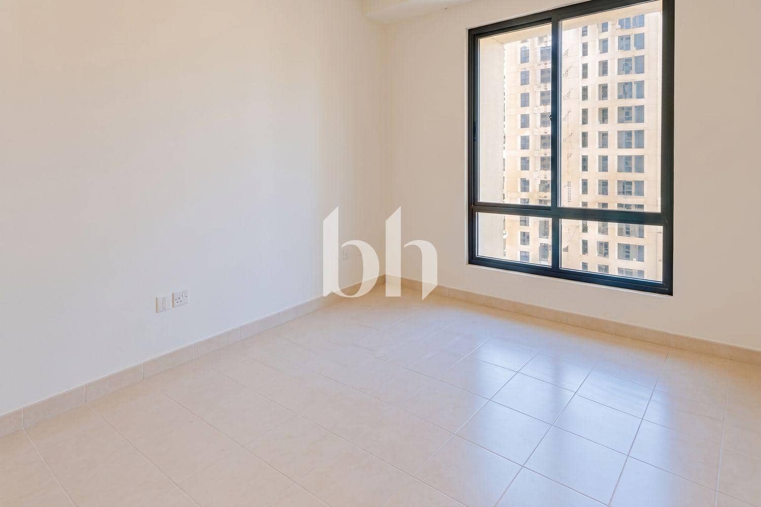 2 Bedroom Apartment in Sadaf 6 - photo 2