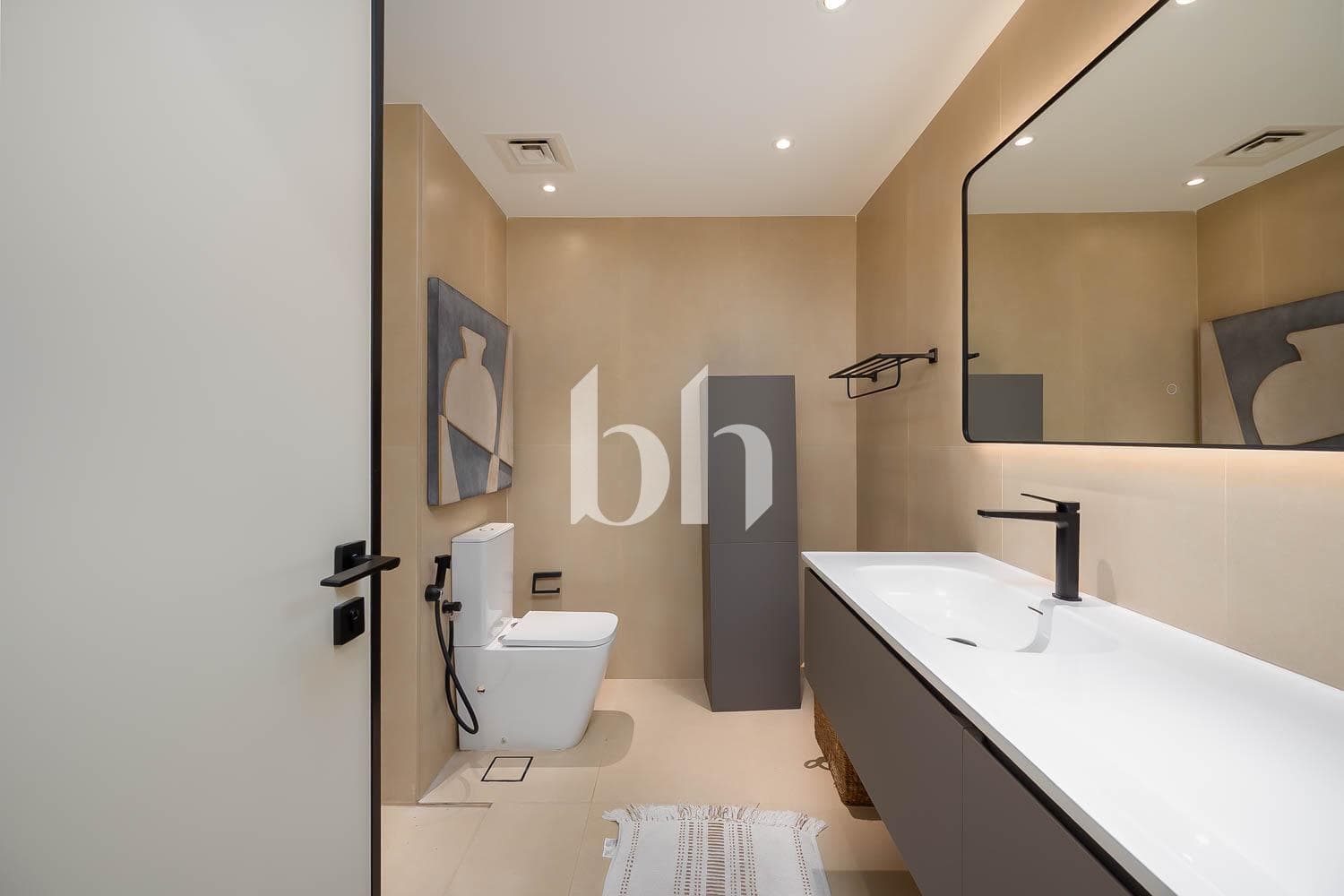 1 Bedroom Apartment in Shams 1 - photo 2