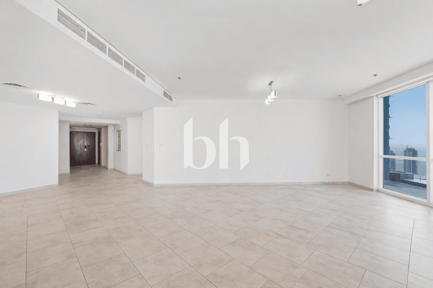 4 Bedroom Apartment in Al Fattan Marine Towers - photo 2