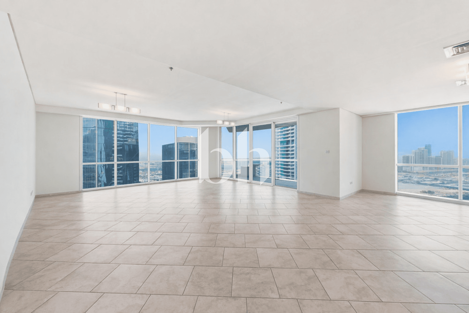 4 Bedroom Apartment in Al Fattan Marine Towers