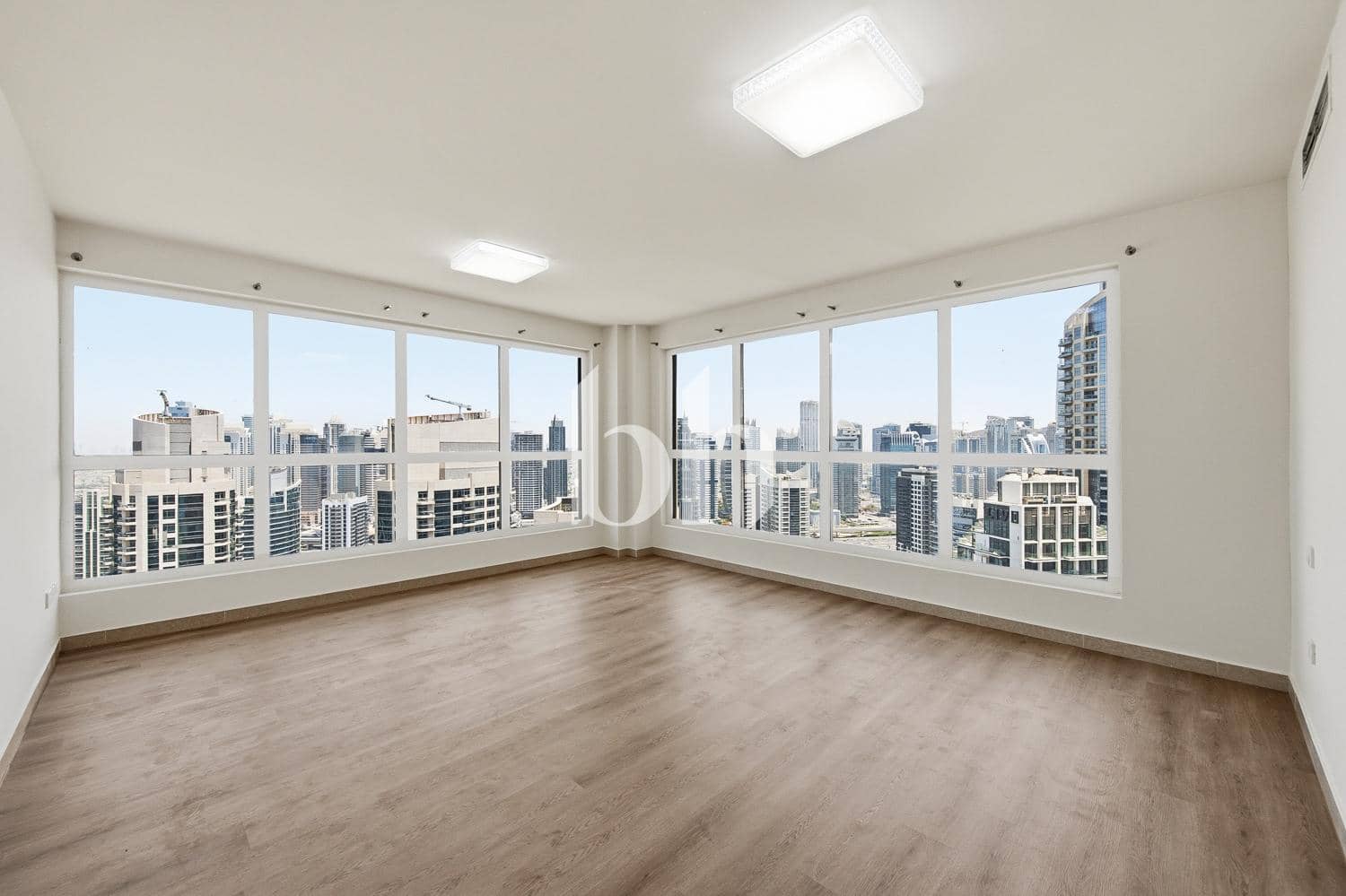 4 Bedroom Apartment in Murjan 5
