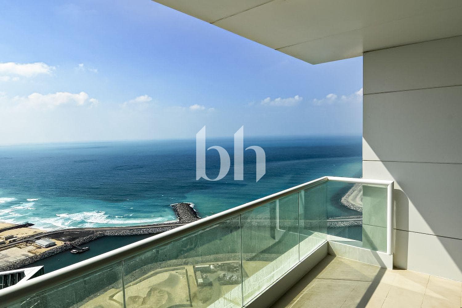 2 Bedroom Apartment in Al Bateen Residences - photo 2