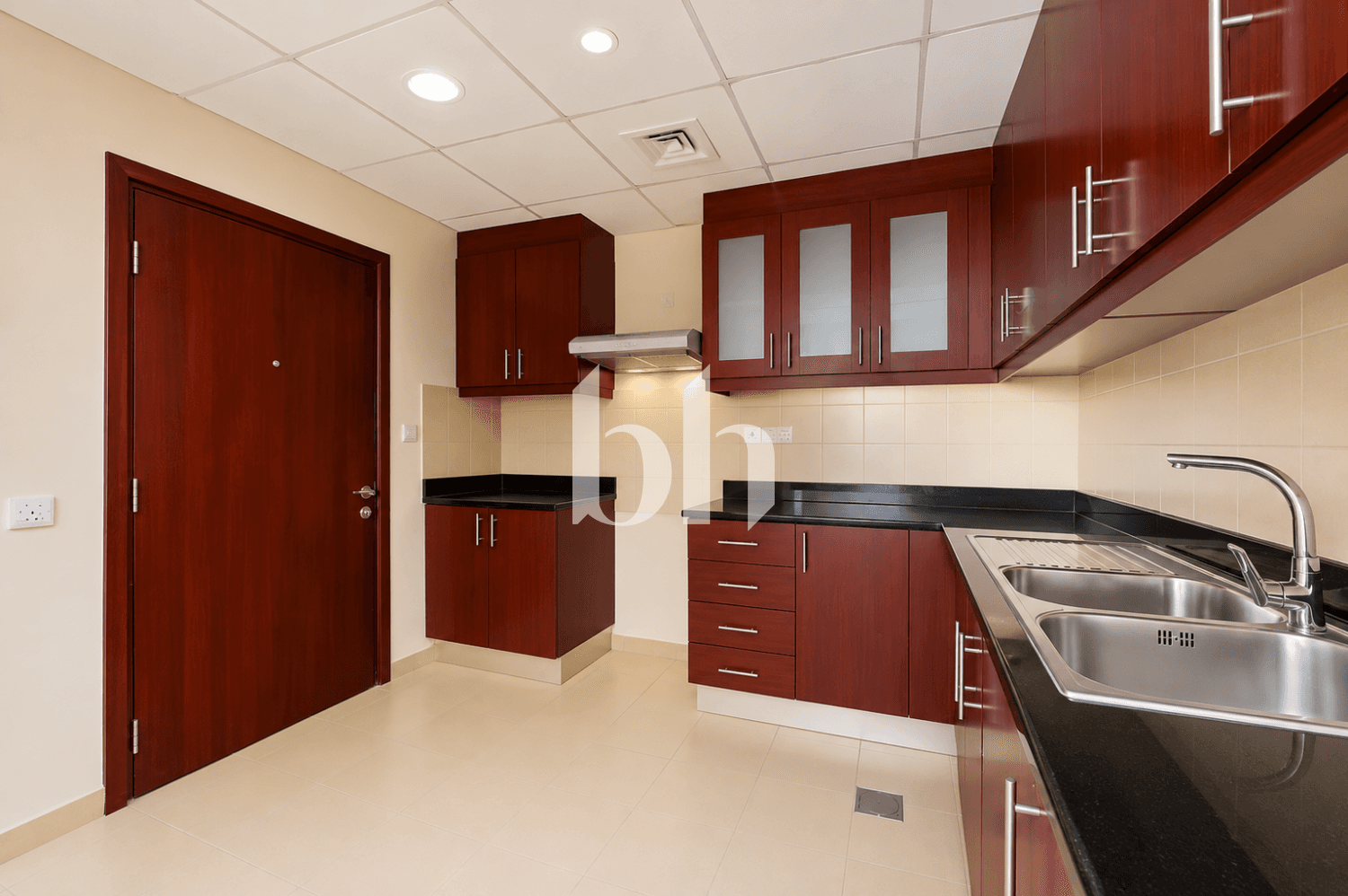3 Bedroom Apartment in Amwaj 4 - photo 1