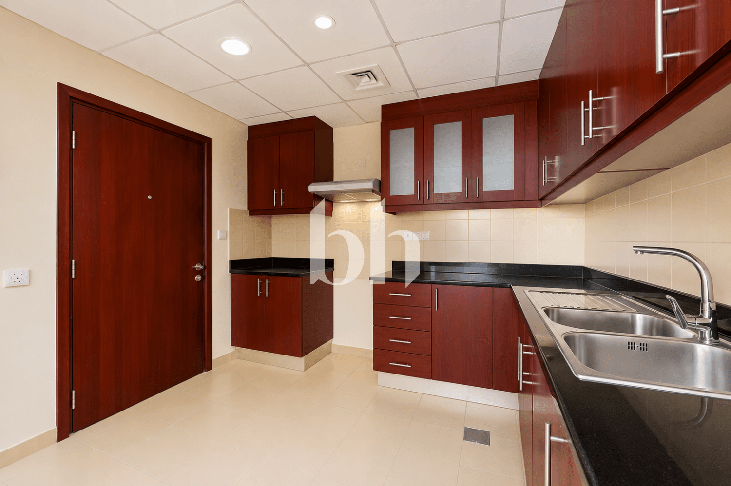 3 Bedroom Apartment in Amwaj 4 - photo 1