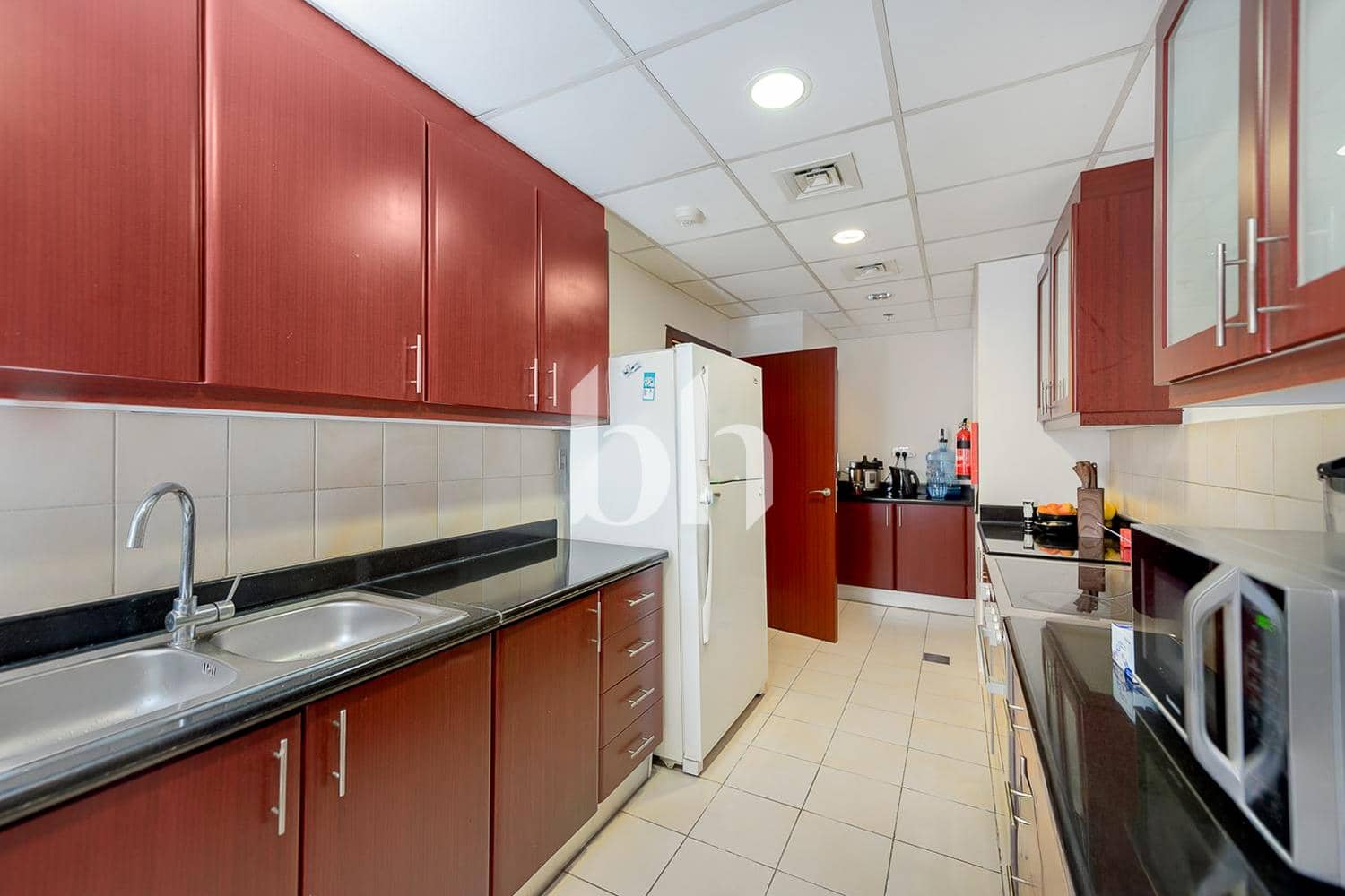3 Bedroom Apartment in Shams 2 - photo 2