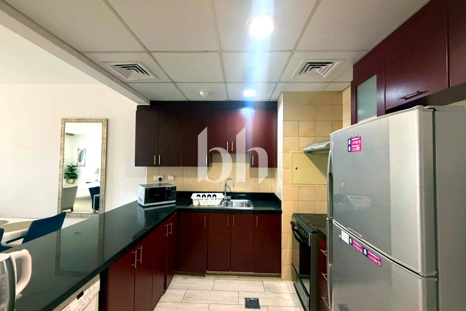 Studio Apartment in Murjan 2 - photo 2