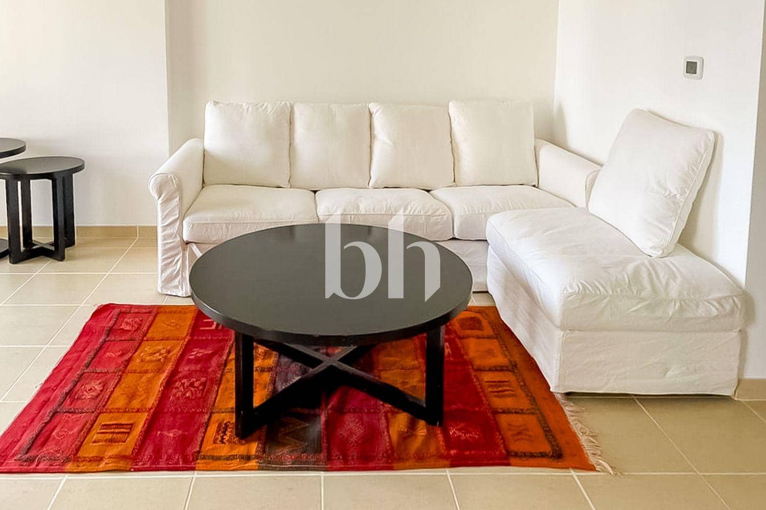2 Bedroom Apartment in Shams 1 - photo 2