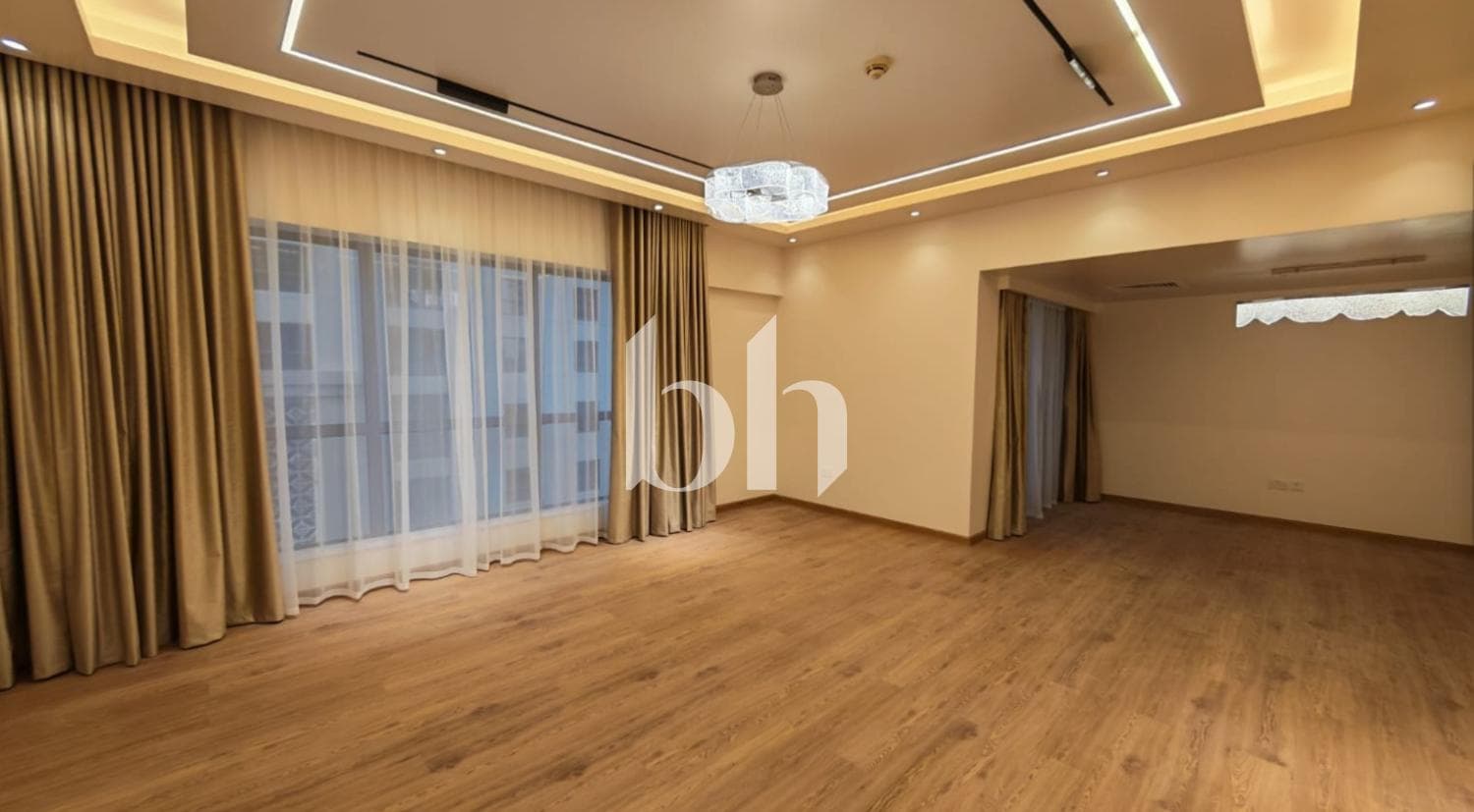 3 Bedrooms Apartment in Sadaf 8 - photo 1