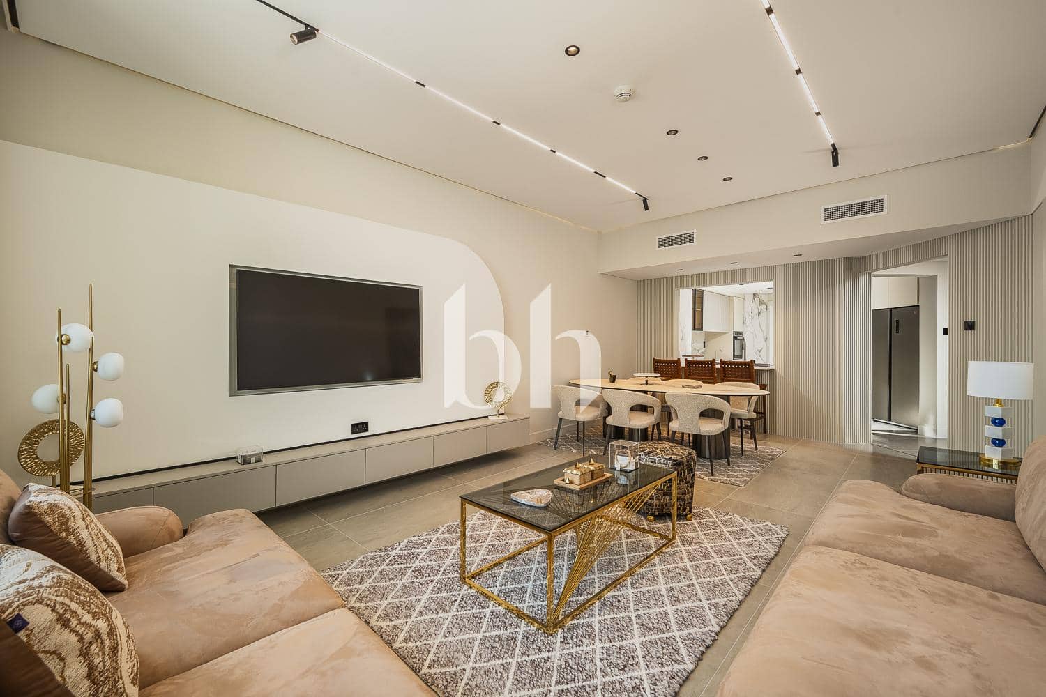 2 Bedroom Apartment in Al Bateen Residences - photo 2