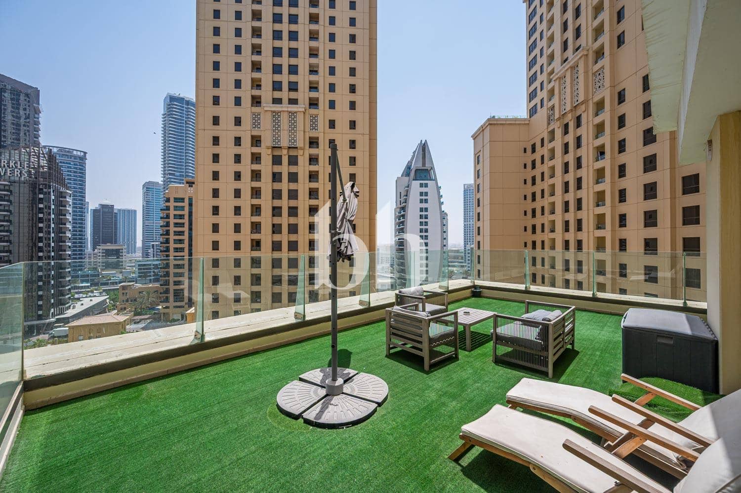 2 Bedroom Apartment in Shams 4 - photo 2