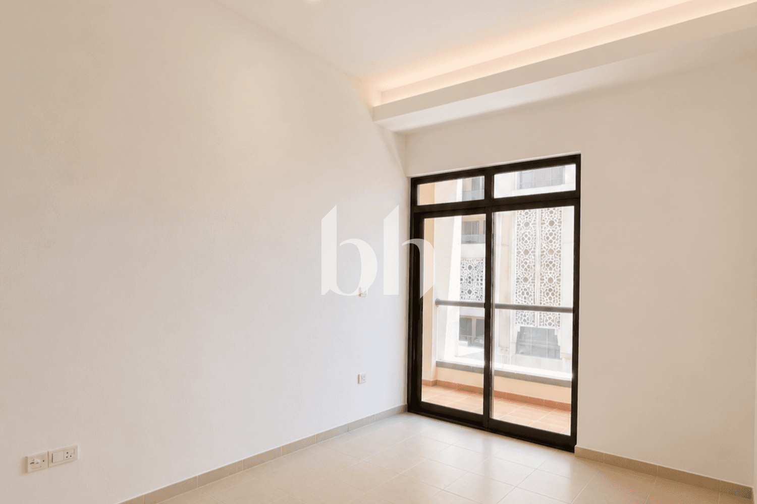 2 Bedroom Apartment in Amwaj 4 - photo 2