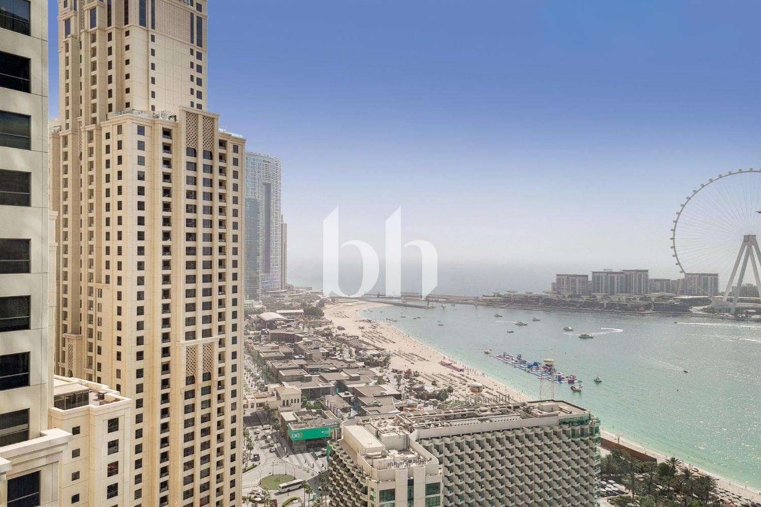3 Bedroom Apartment in Al Fattan Marine Towers - photo 1
