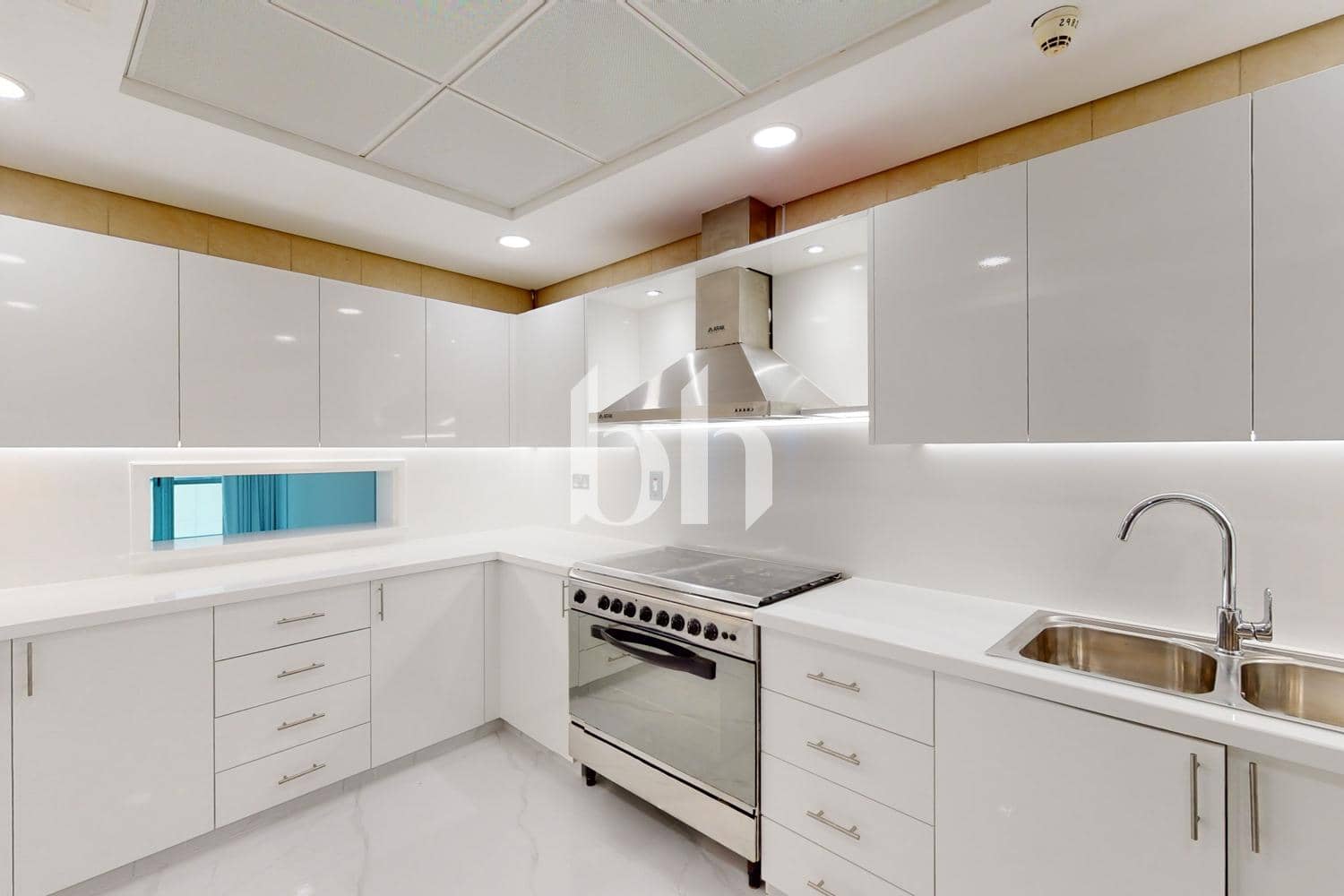 2 Bedroom Apartment in Al Fattan Marine Towers - photo 2