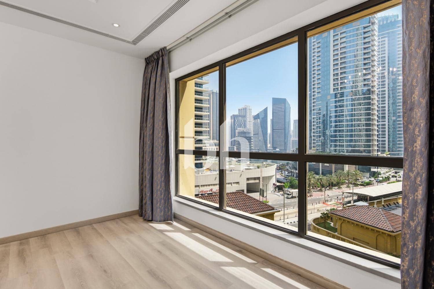 3 Bedroom Apartment in Sadaf 8 - photo 2
