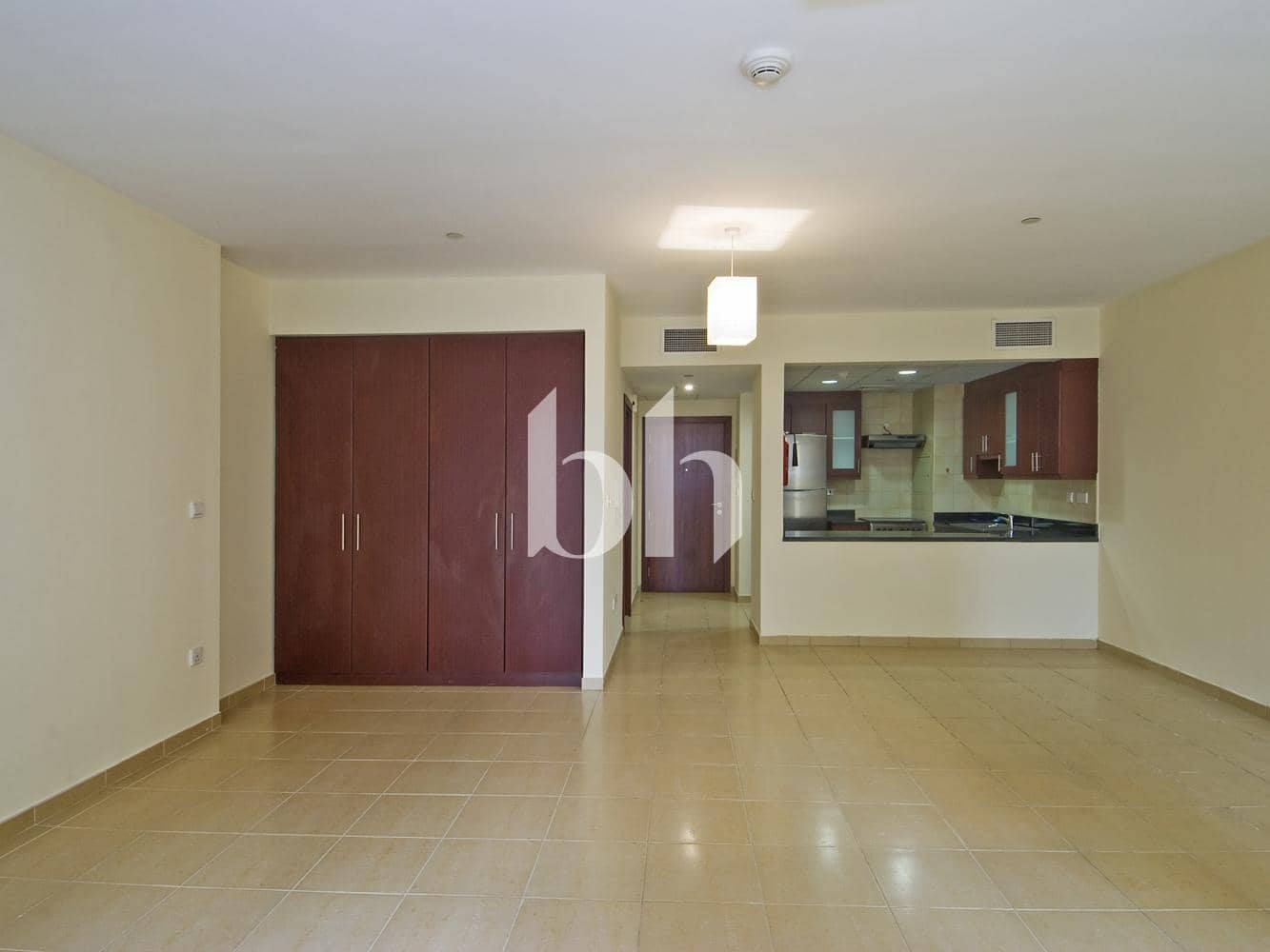 Studio Apartment in Murjan 2 - photo 1