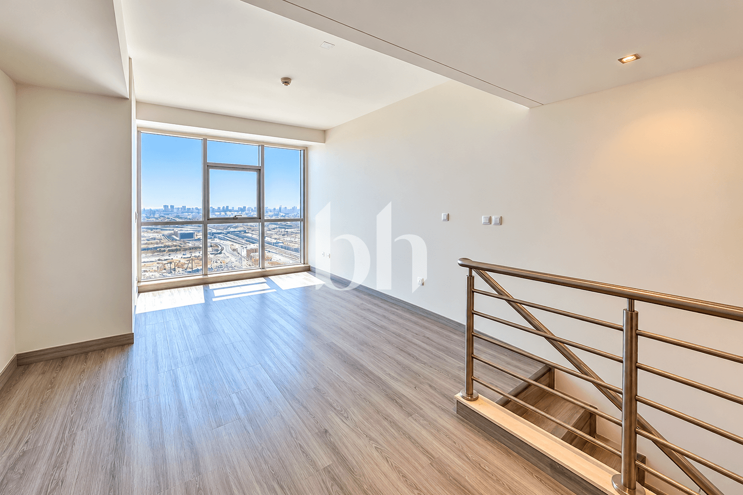 1 Bedroom Apartment in Laguna Tower - photo 1