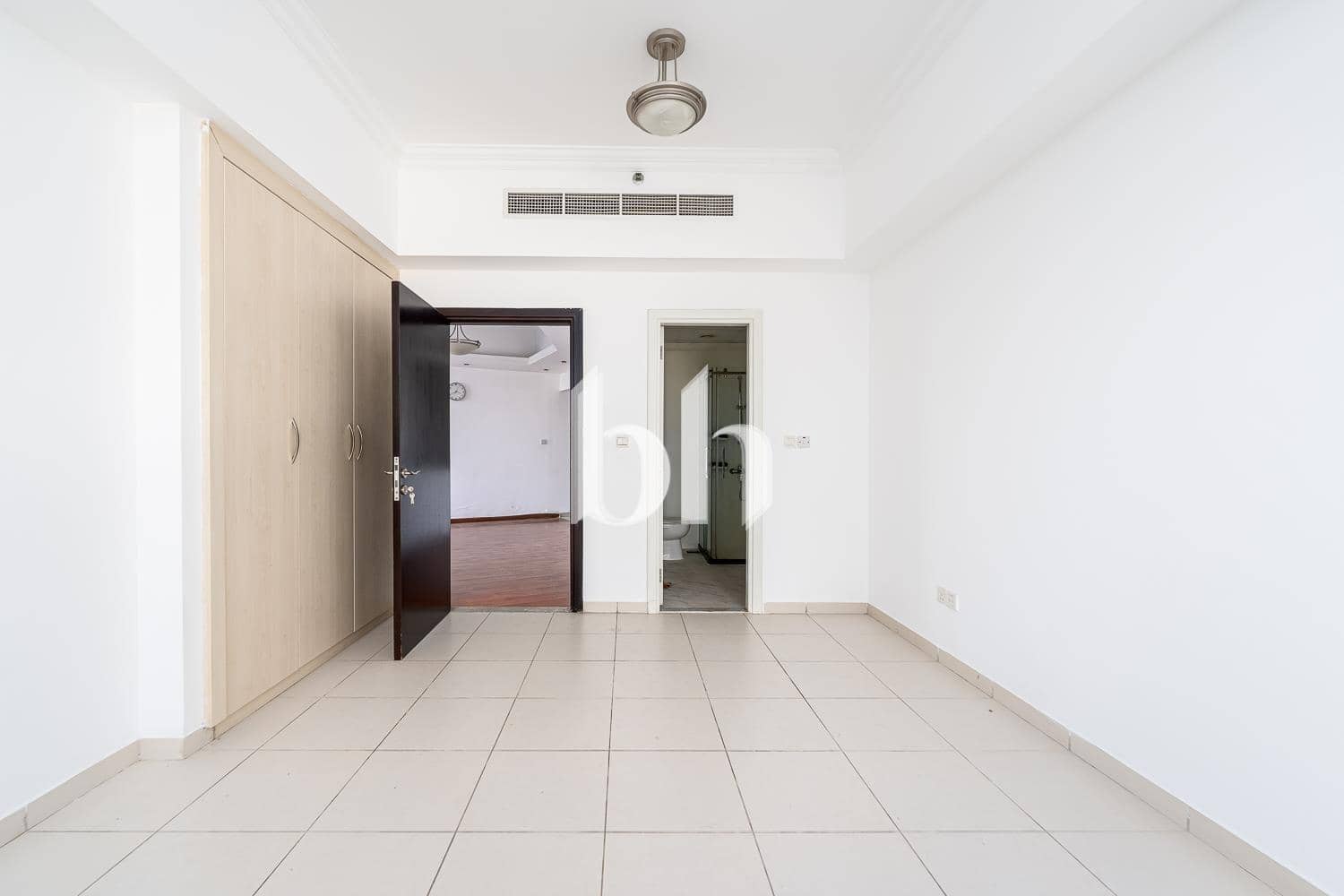 1 Bedroom Apartment in Al Waleed Paradise - photo 2