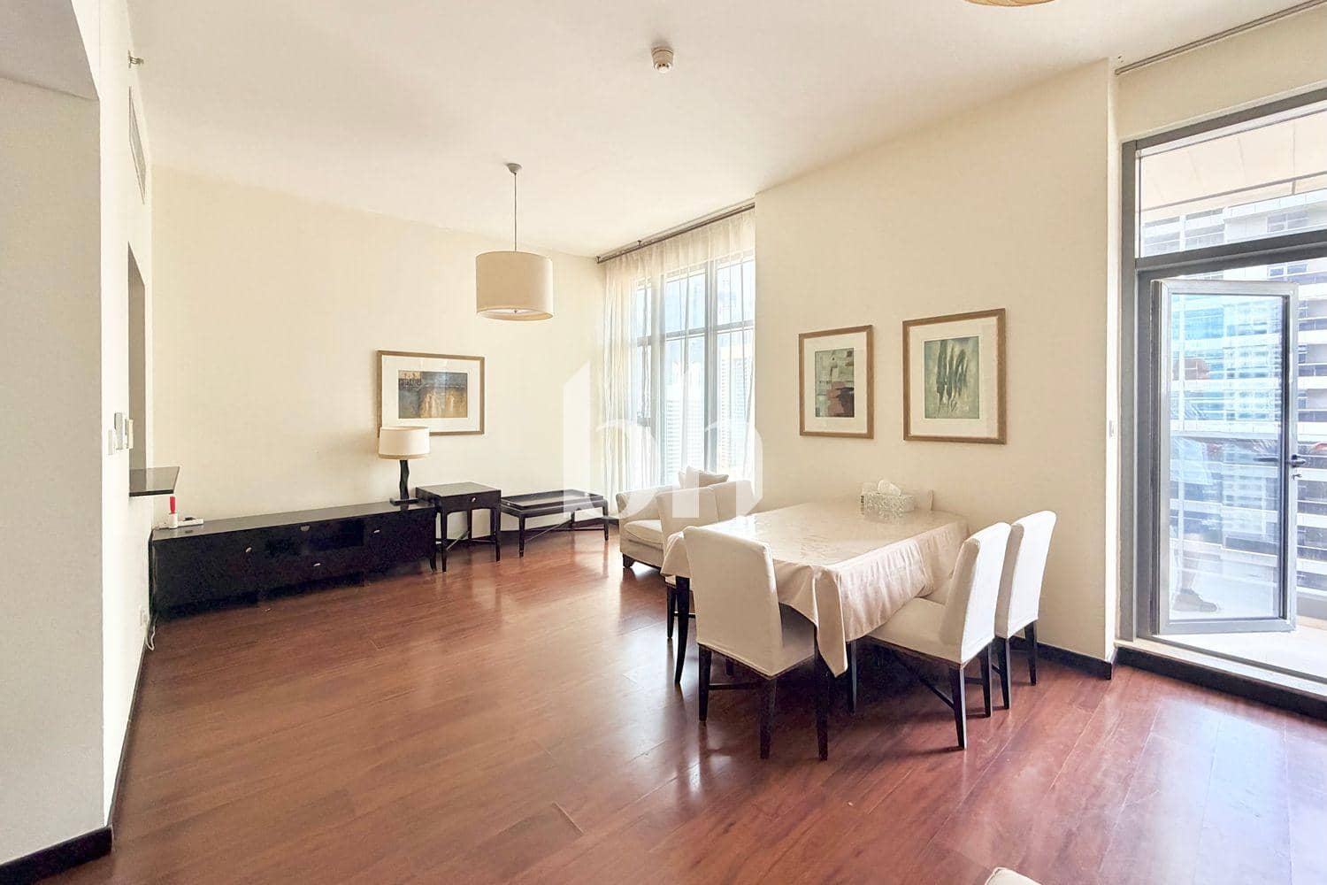 1 Bedroom Apartment in Green Lake Tower 1